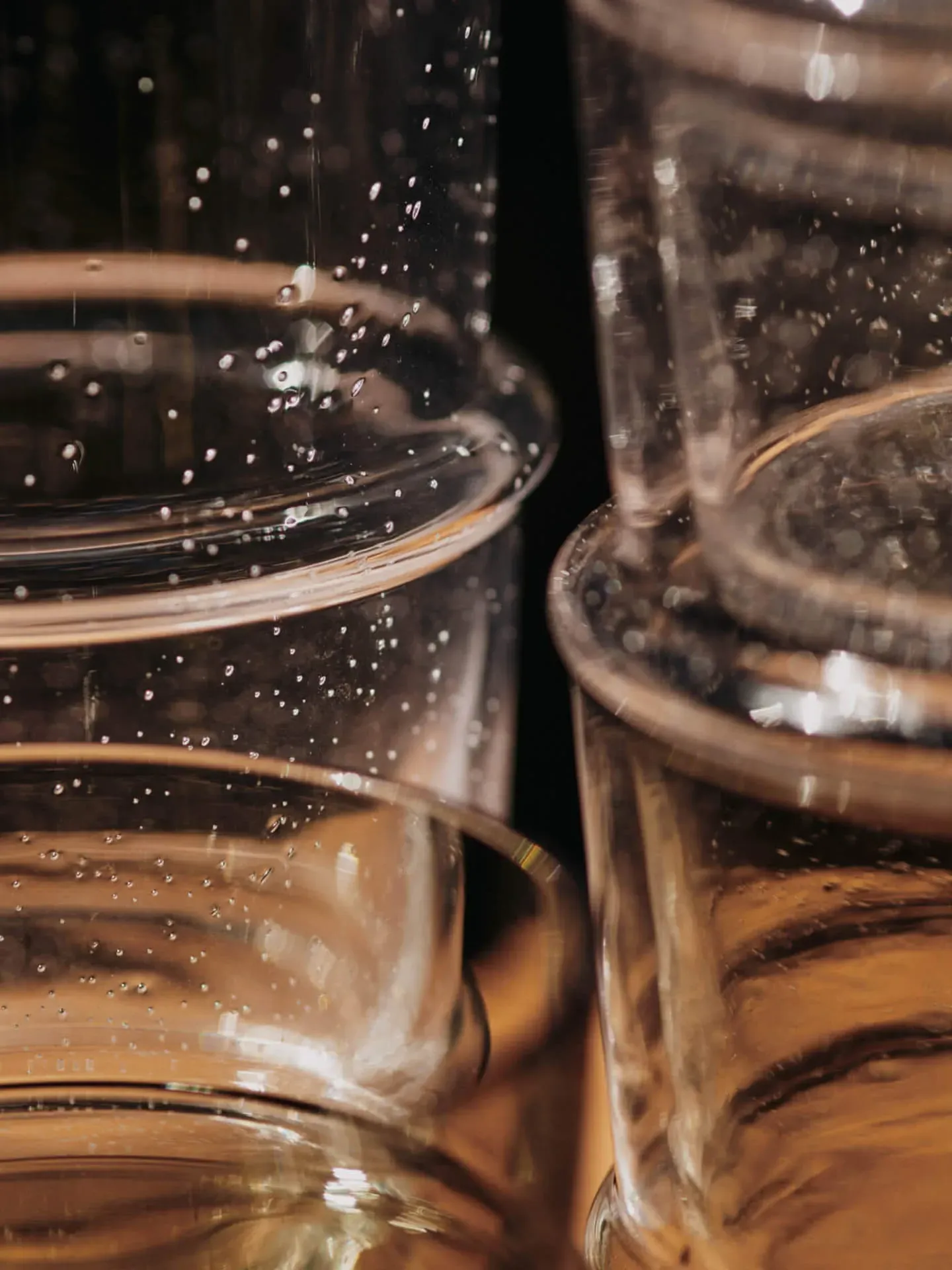 Boya Tall Glasses Set of 2 - Clear with Bubbles