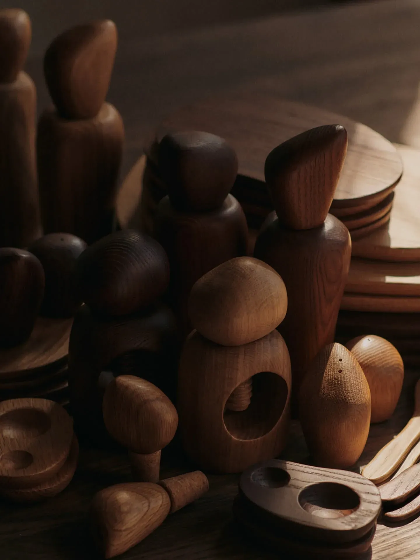 Cairn Nut Cracker - Oak