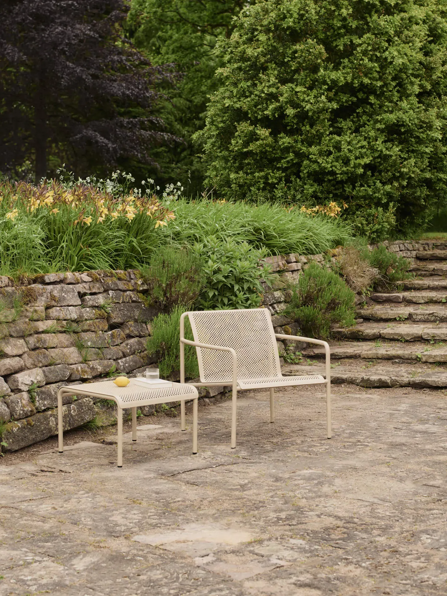 Dapple Lounge Chair with Arms - Cashmere, Steel