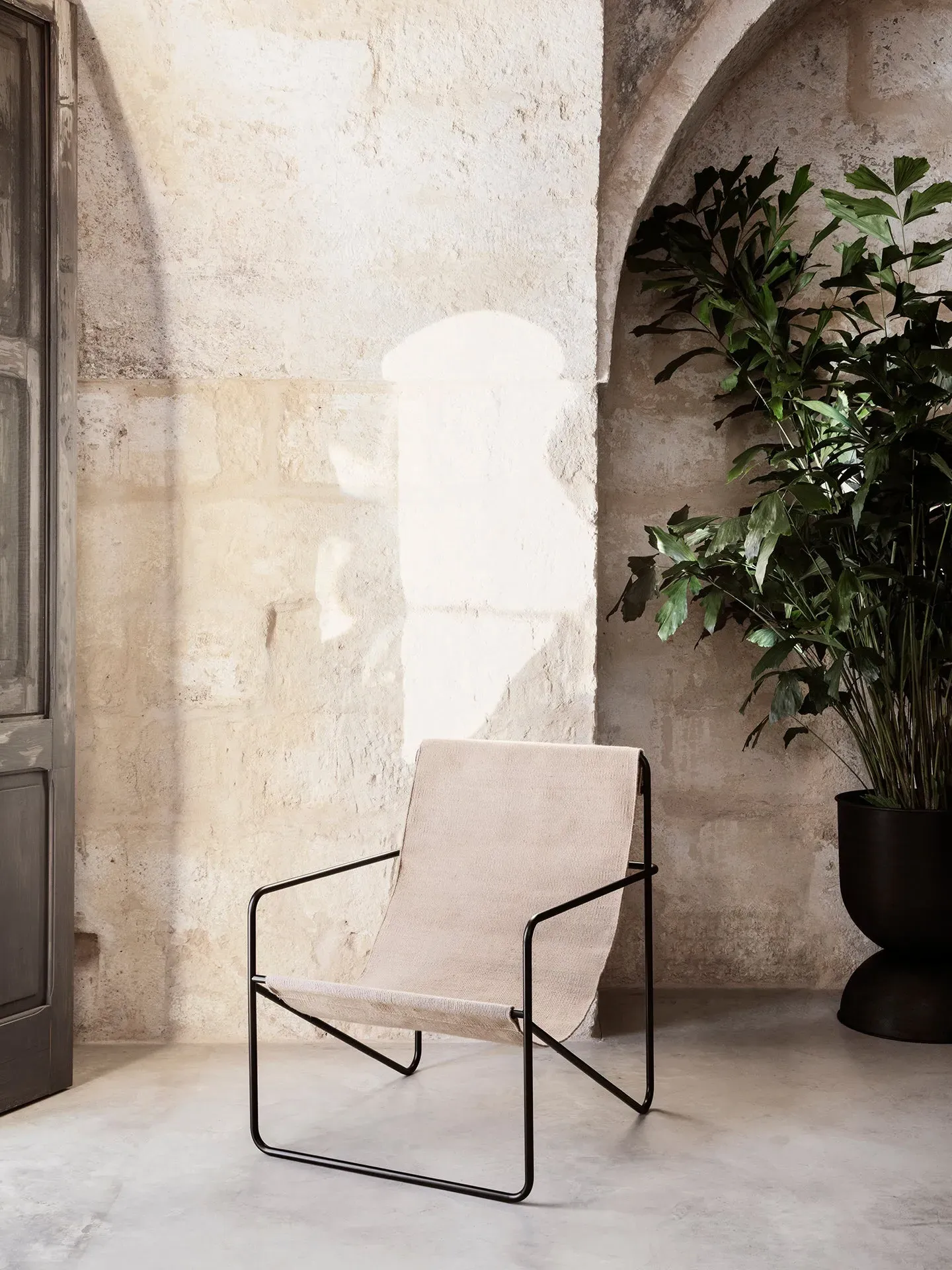 Desert Lounge Chair - Black, Steel