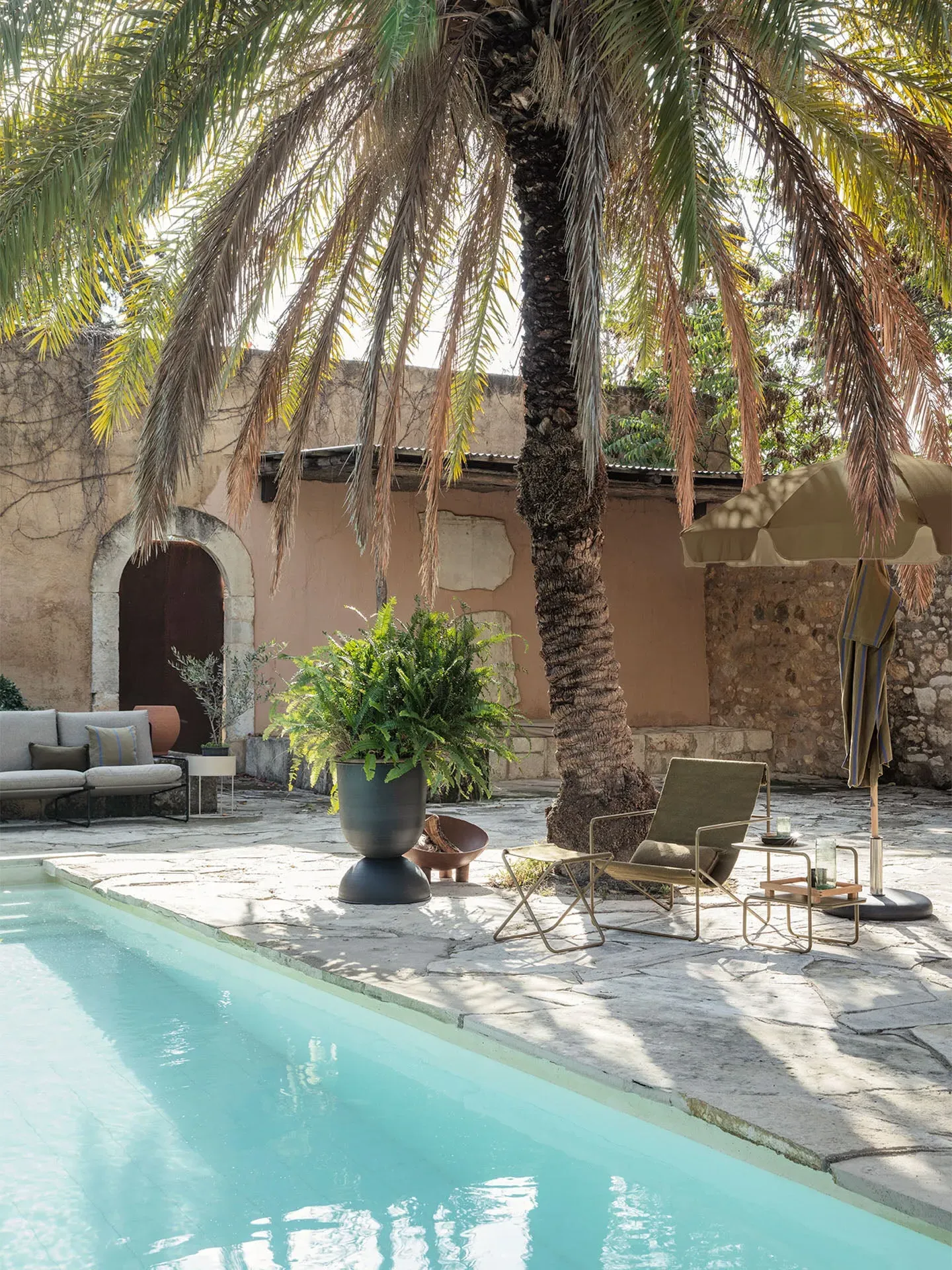 Desert Lounge Chair - Olive