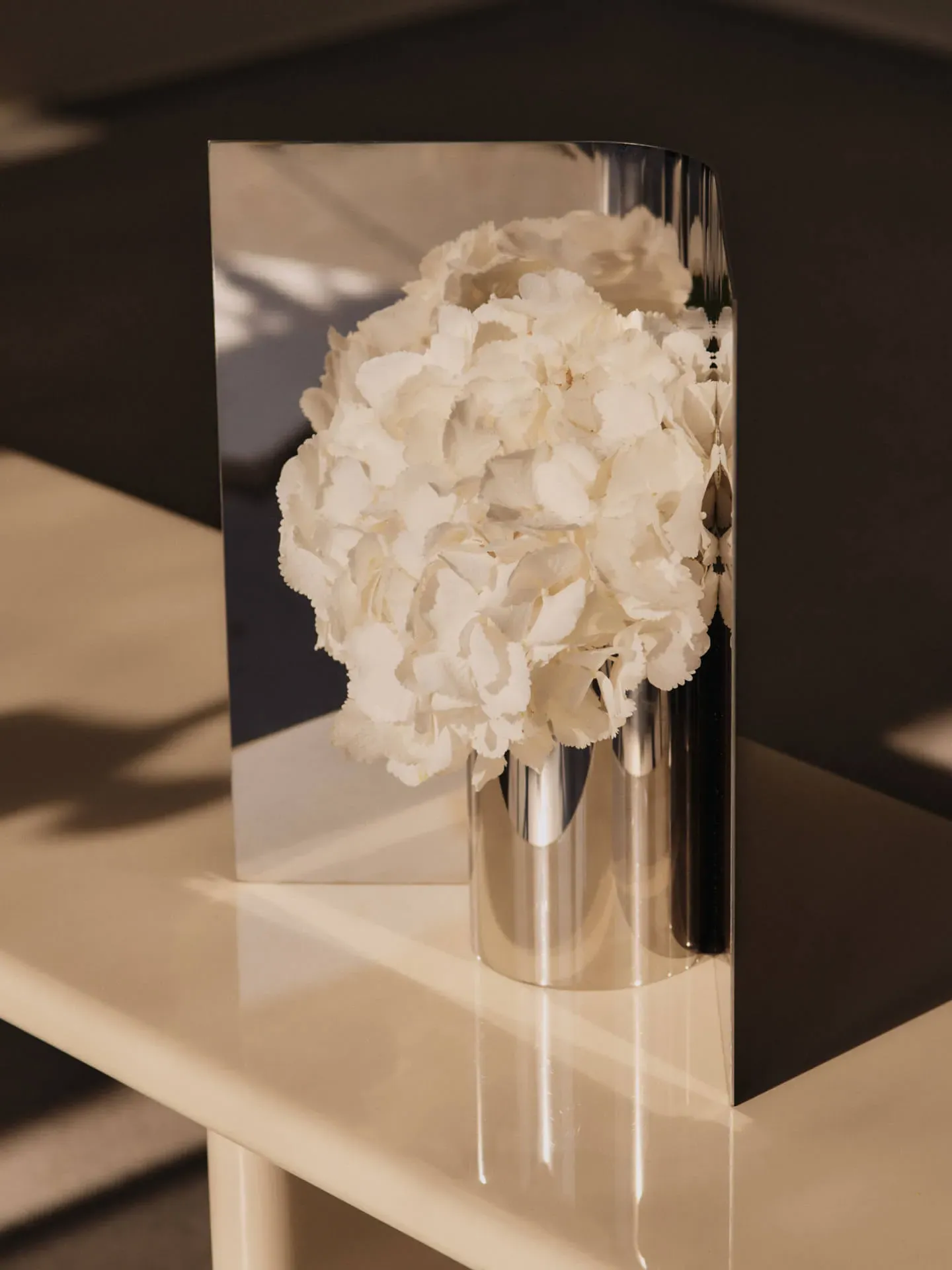 Eddy Vase - Mirror Polished, Stainless Steel