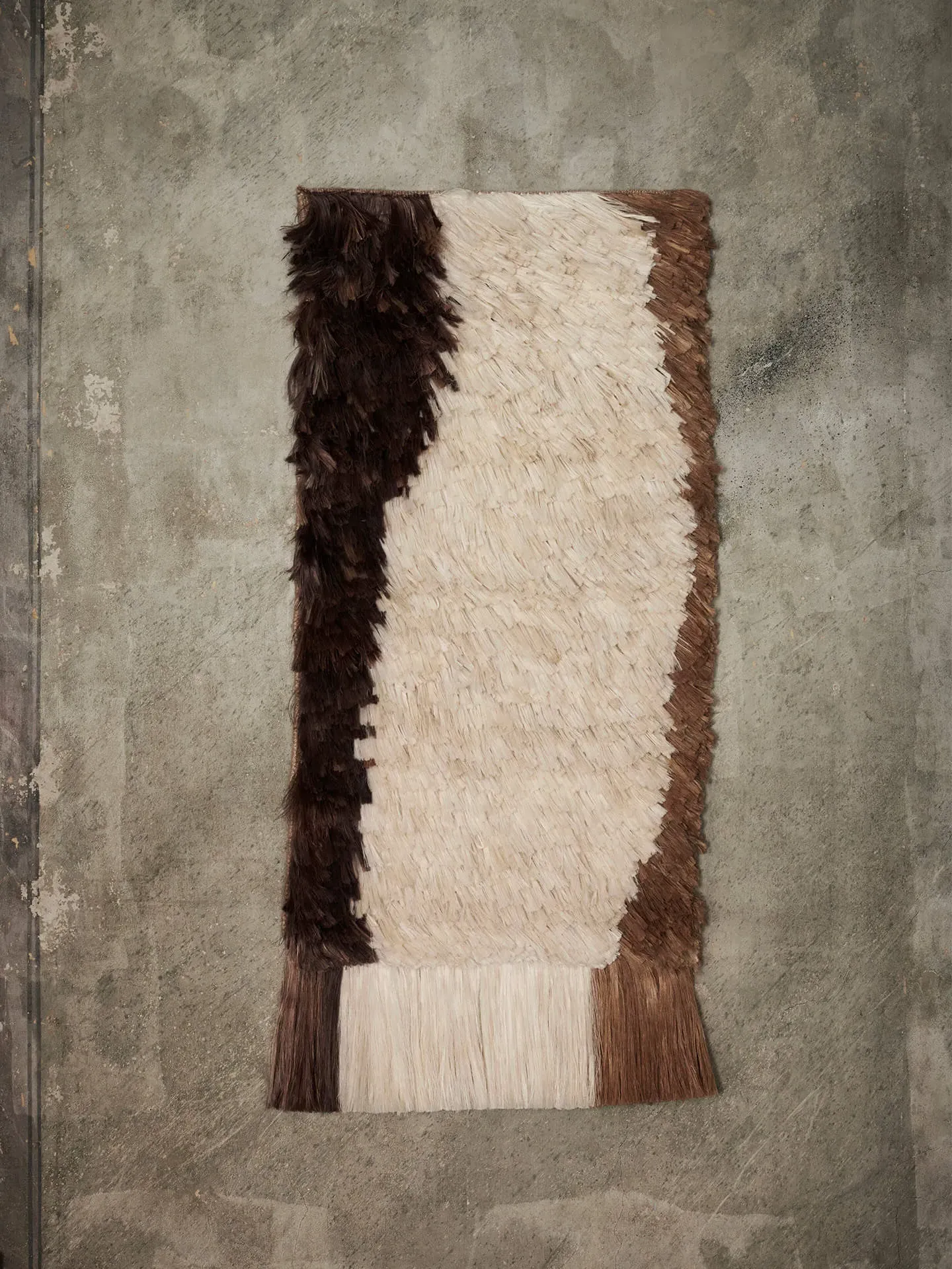 Edge Wall Rug - Off-white