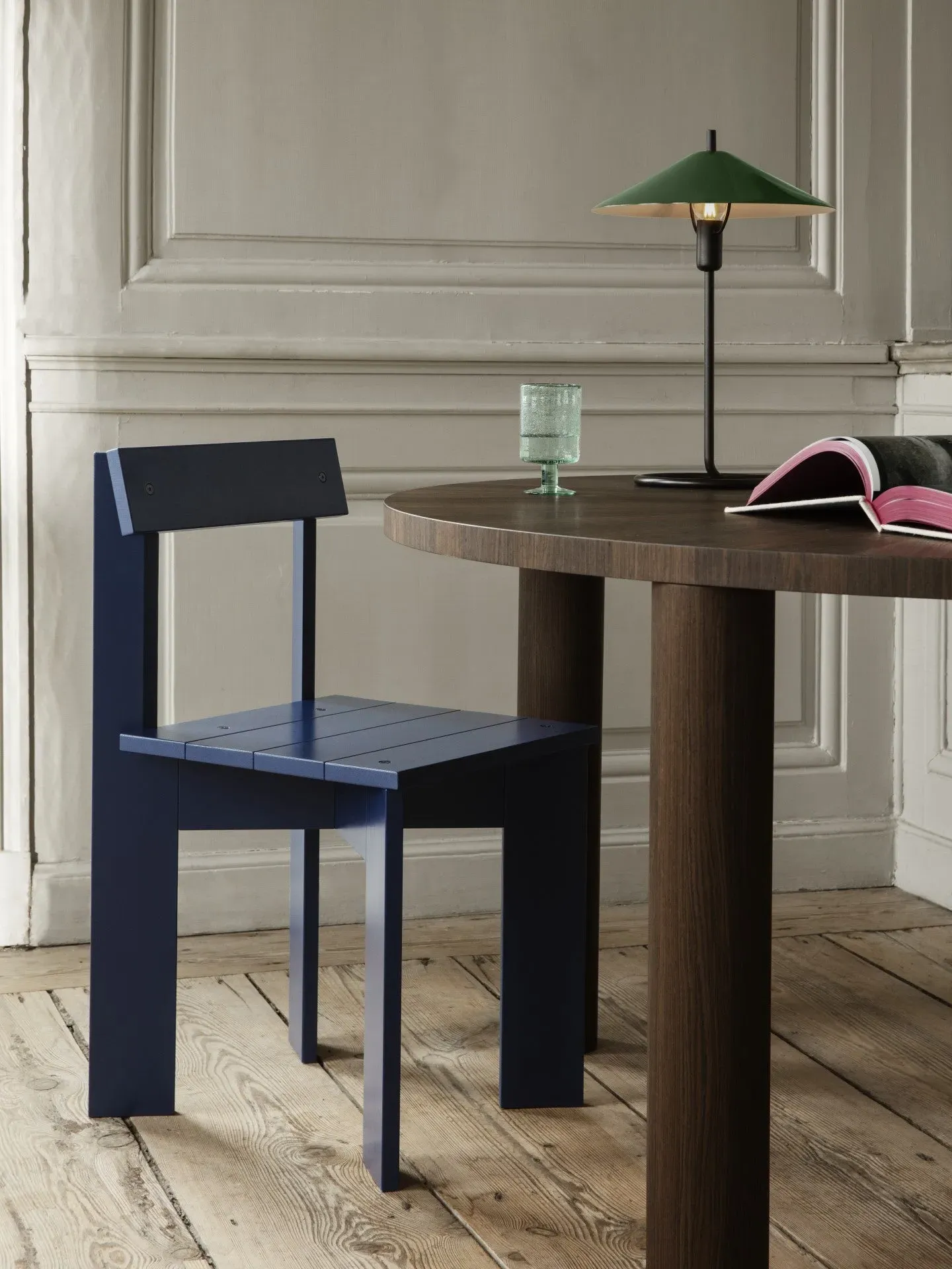 Filo Table Lamp - Black/Dark Olive