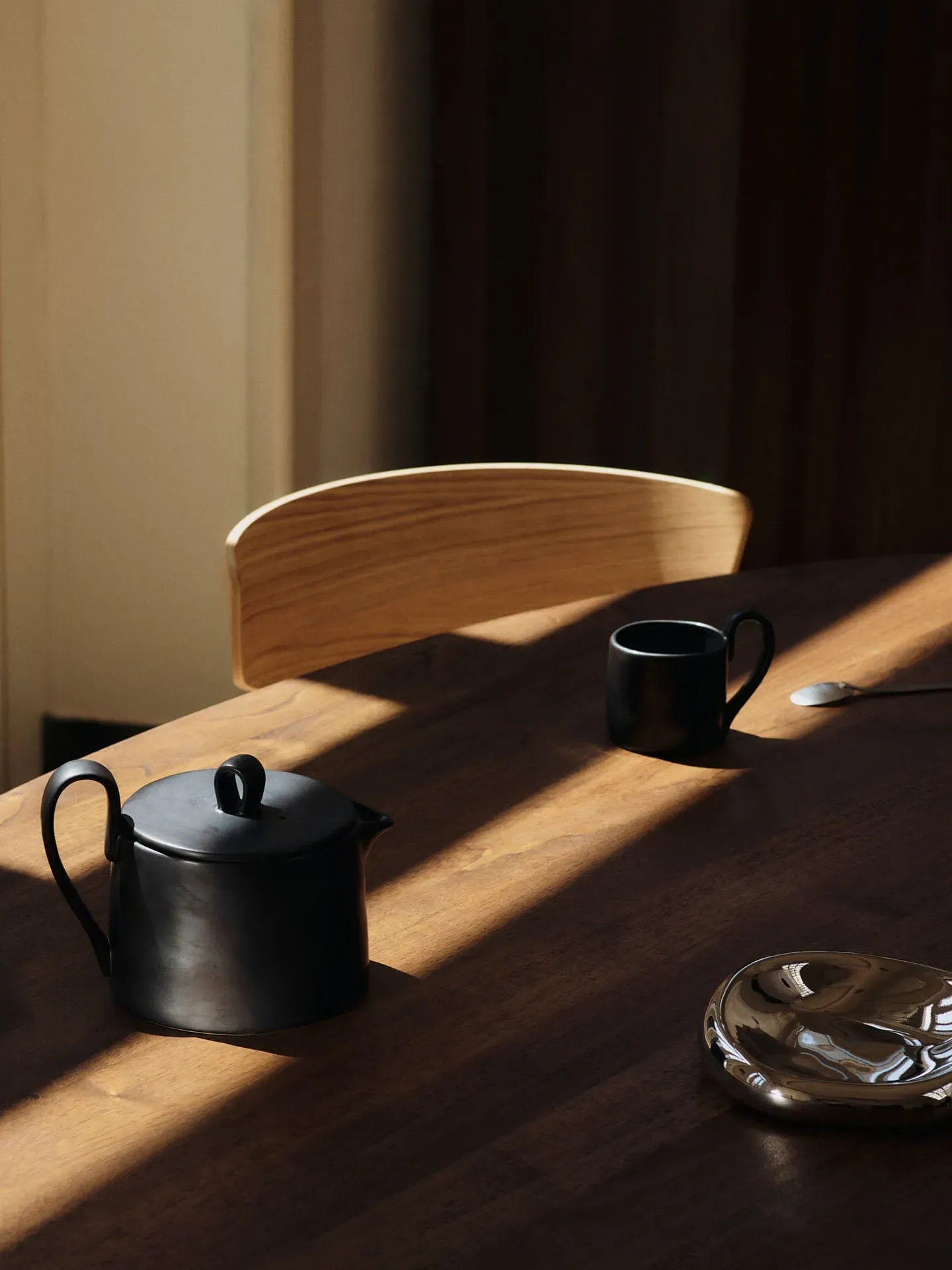 Flow Tea Pot - Black