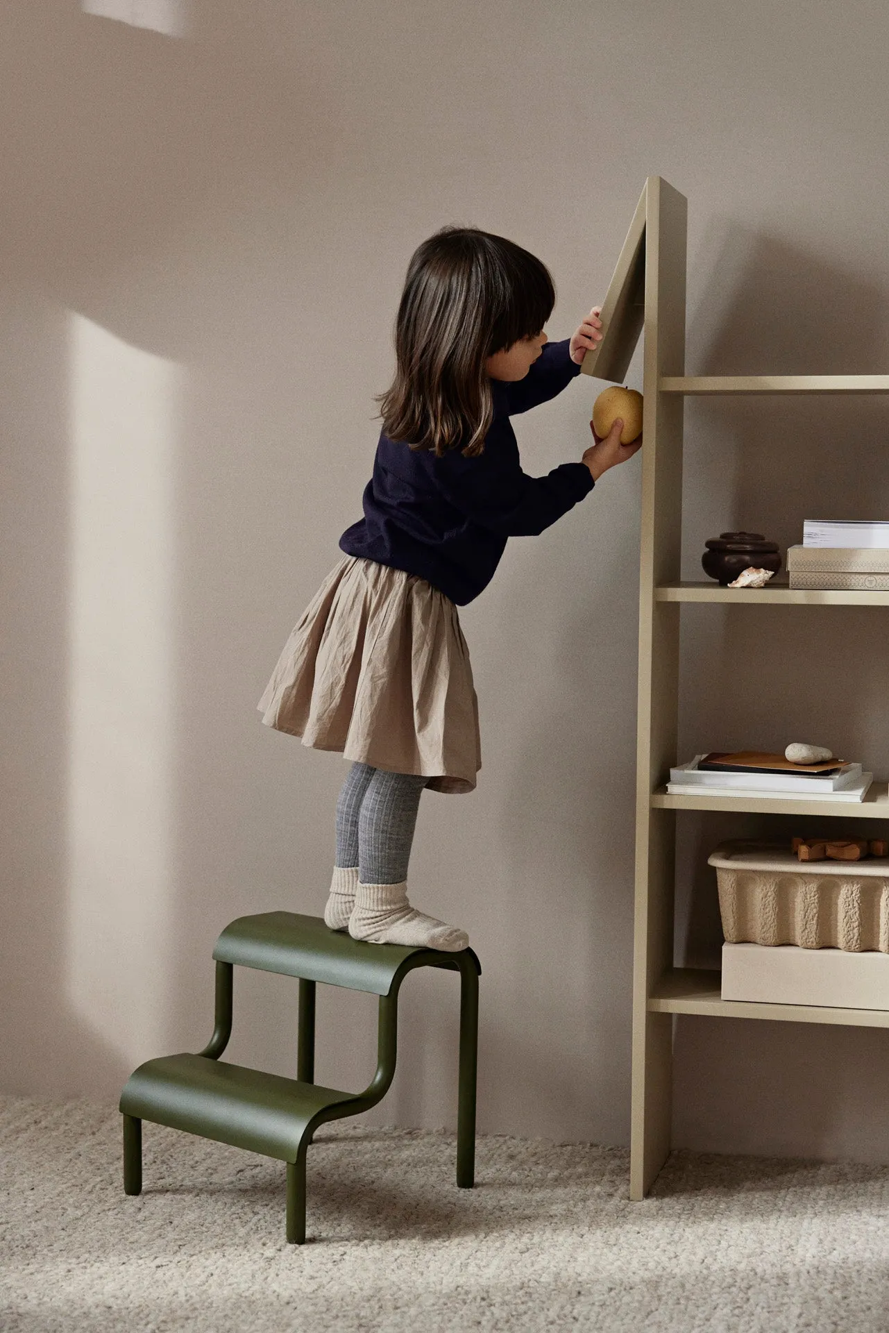Giraffe Bookcase - Cashmere
