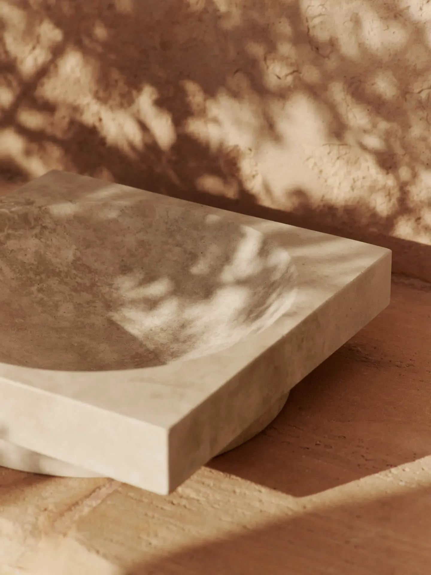 Hew Low Centrepiece - Travertine