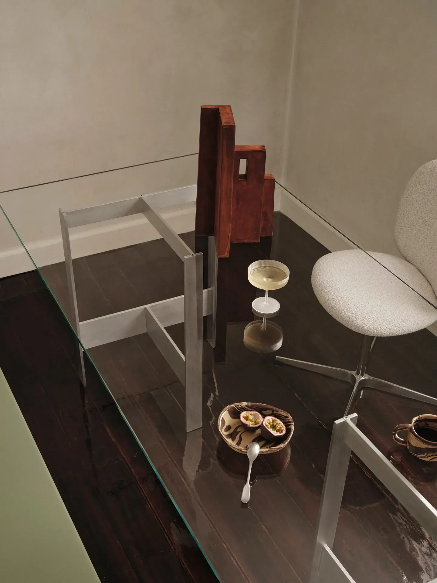 Lager Dining Table - Glass, Aluminium