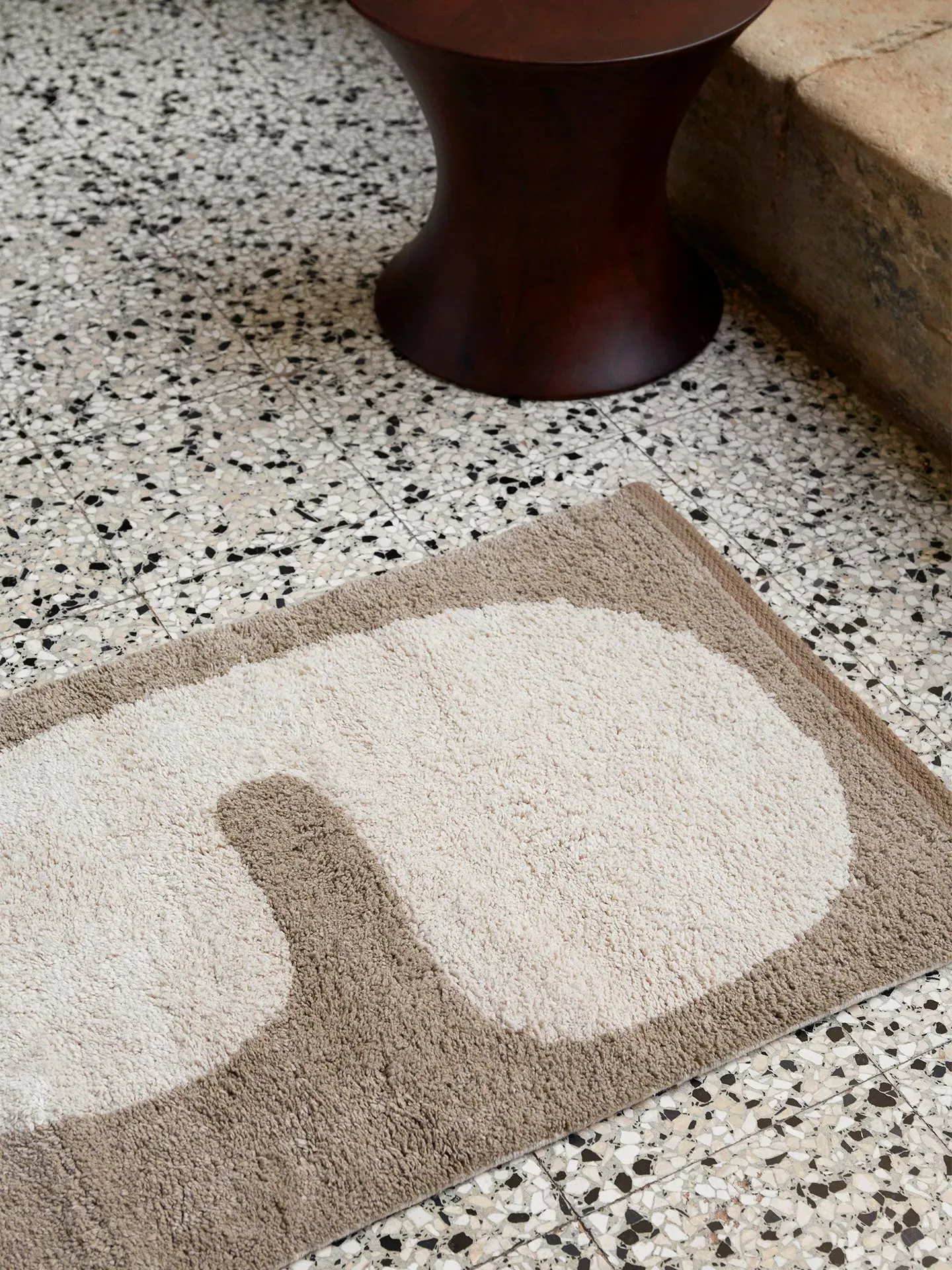 Lay Washable Mat - Dark Taupe/Off-White, Organic Cotton alternate view