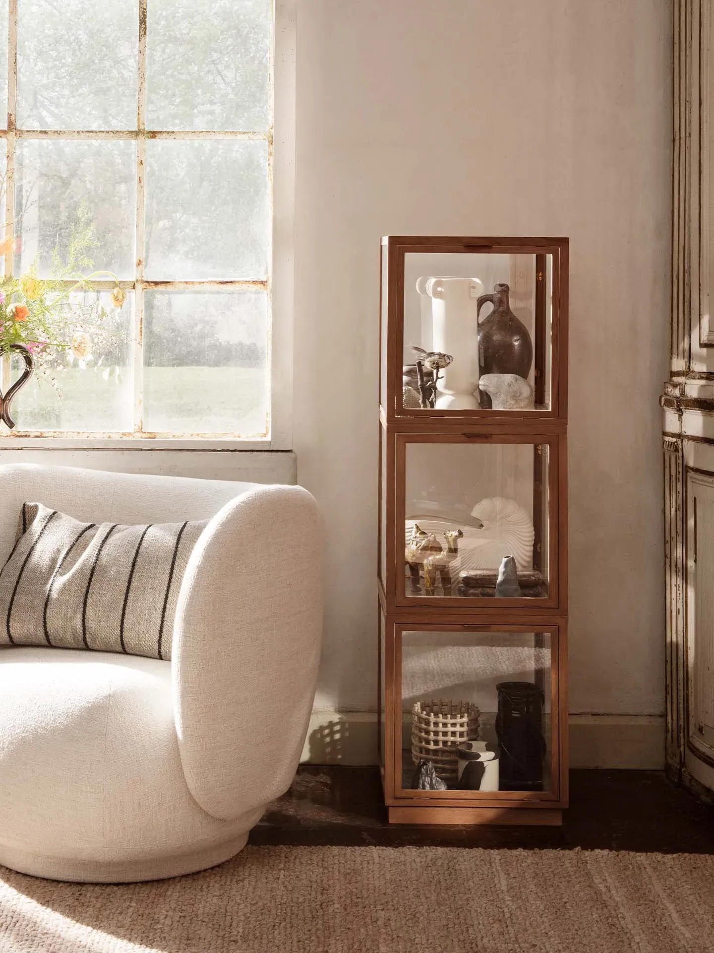 Muses Calli Vase - Glazed Ceramic