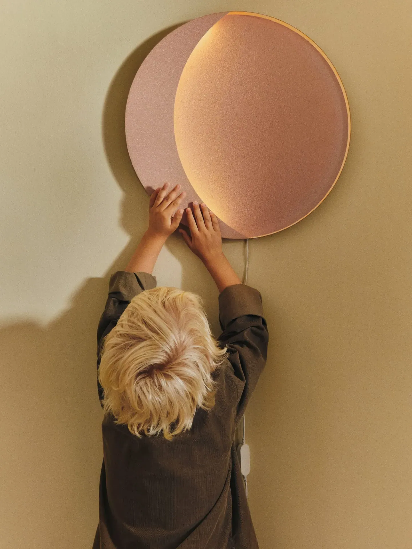 Neba Crescent Wall Lamp with Dimming - Rose