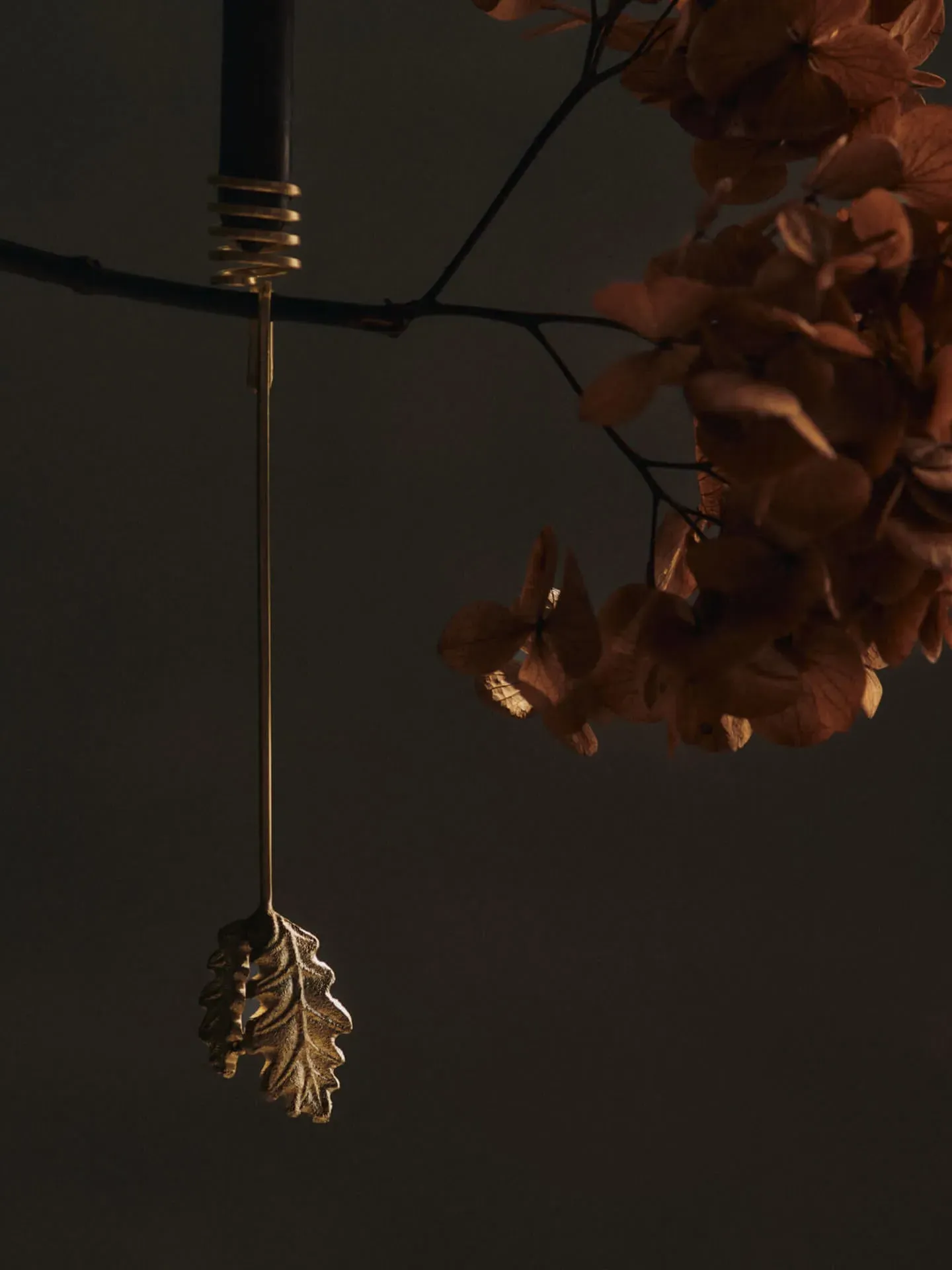 Oak Leaf Christmas Tree Candle Holders Set of 4 - Brass