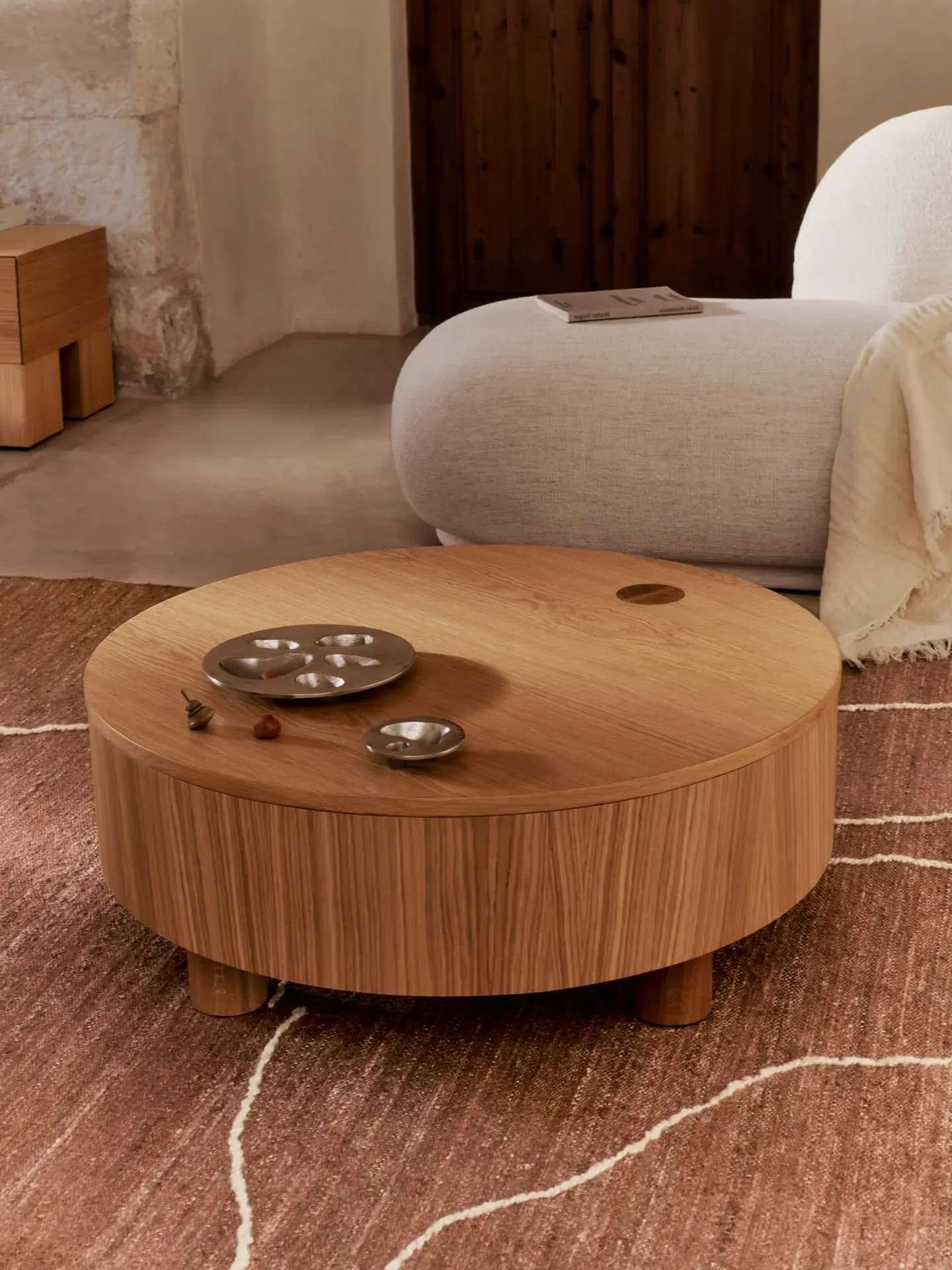 Olles Round Storage Table - Natural, Oak Veneer