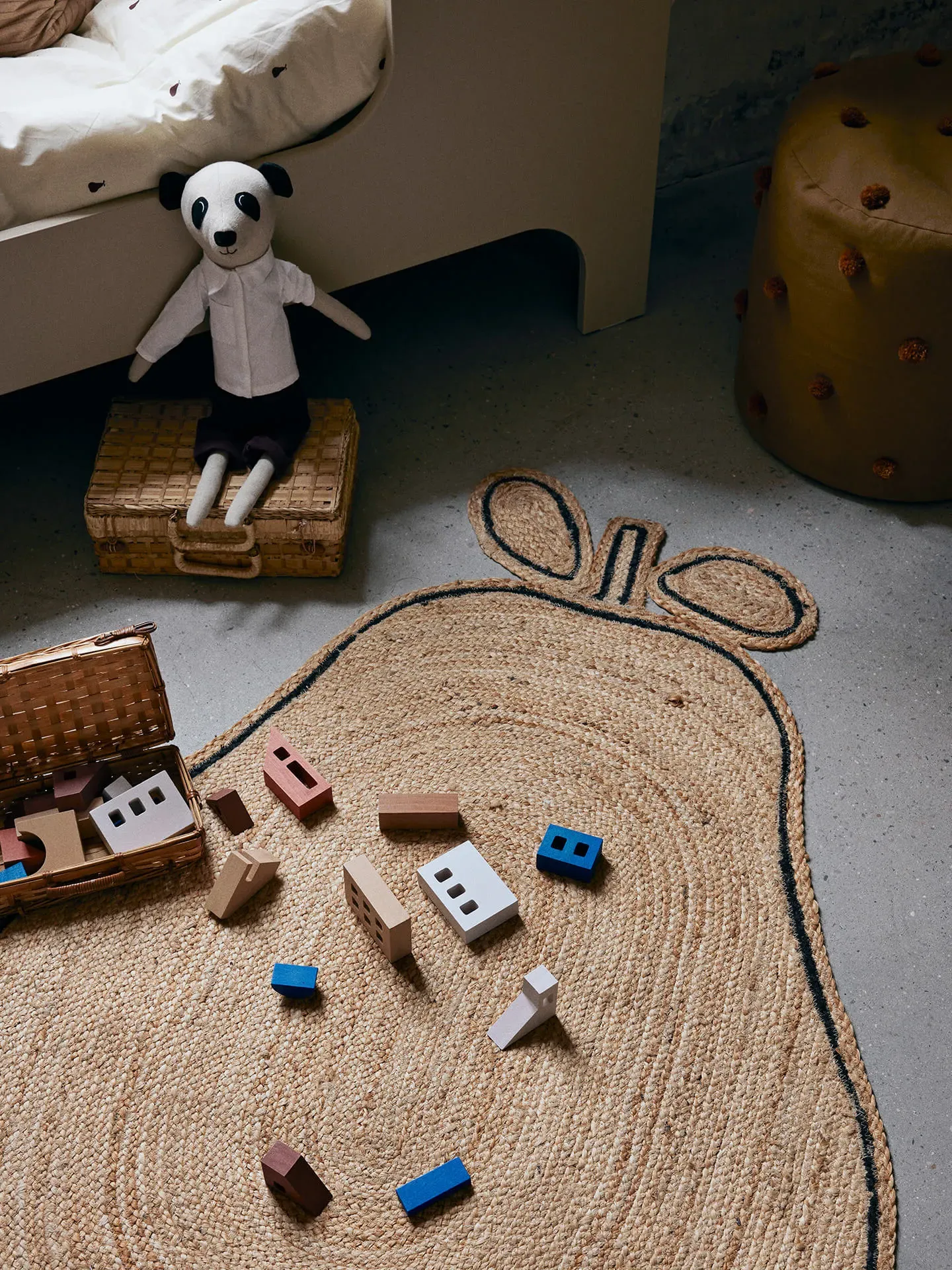 Pear Braided Jute Rug - Natural