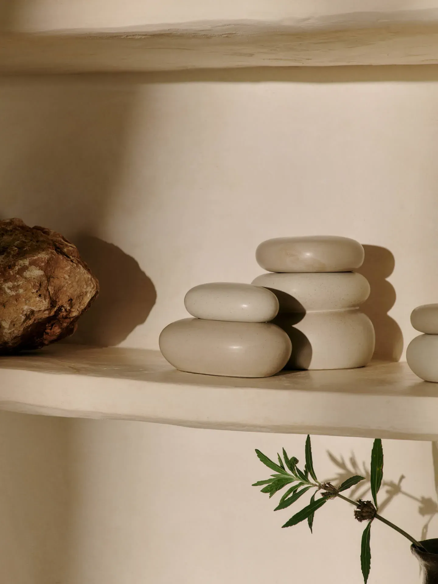 Pebble Medium Storage Box - Sand, Ceramic