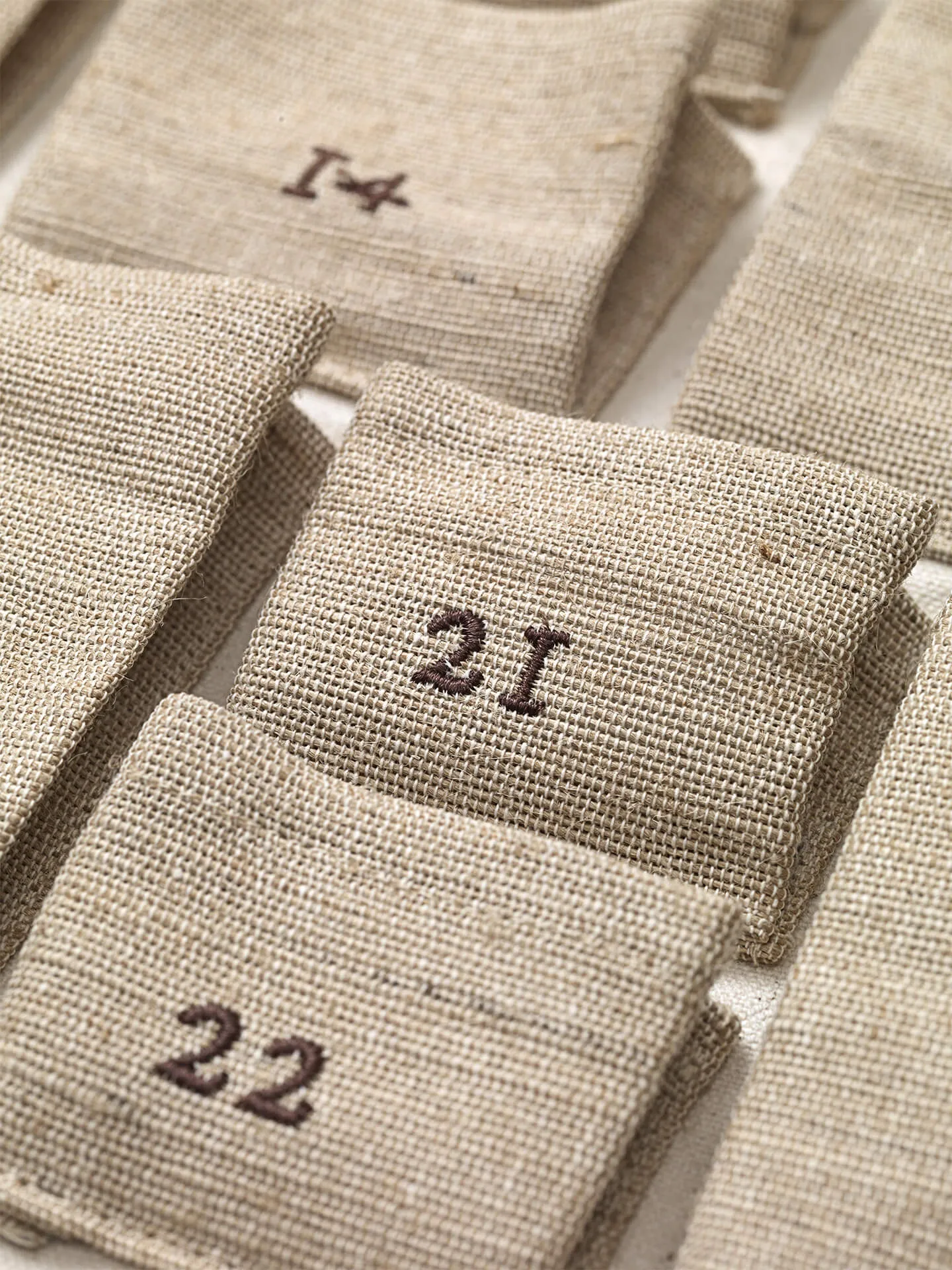 Pine Mini Christmas Calendar - Natural