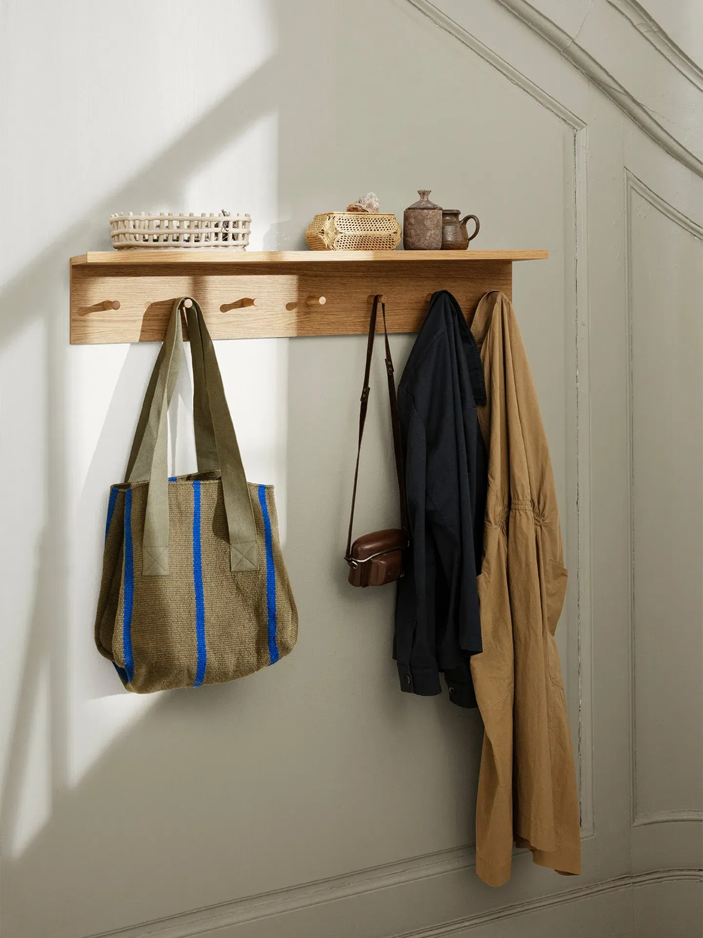 Place Large Wall Rack - Oak