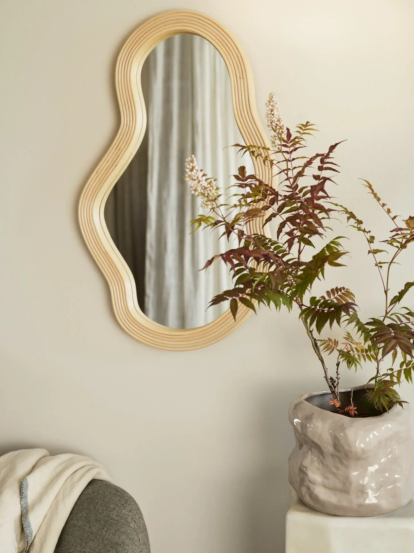 Pond Medium Mirror - Natural, Rattan