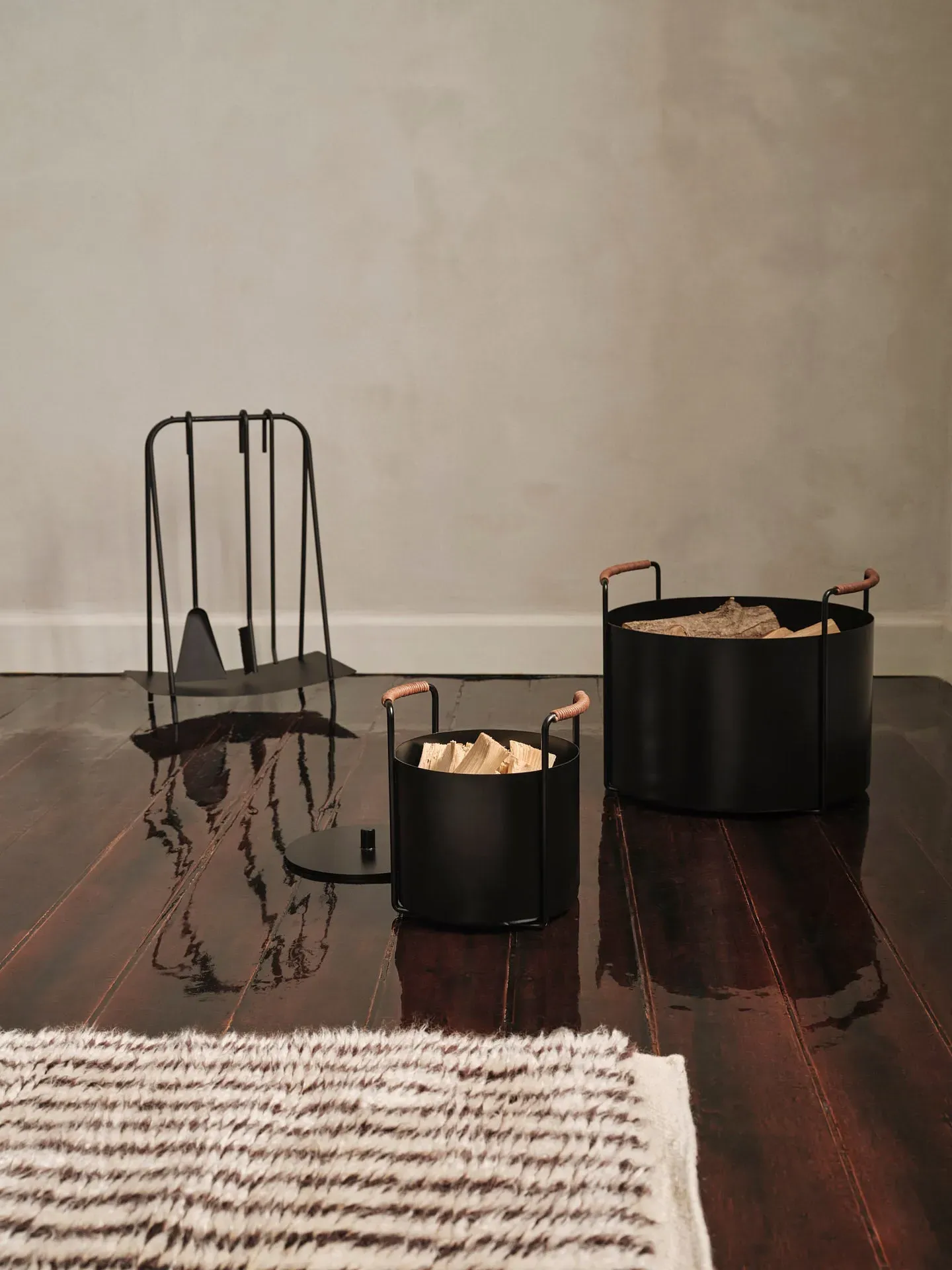 Port Firewood Bucket - Black