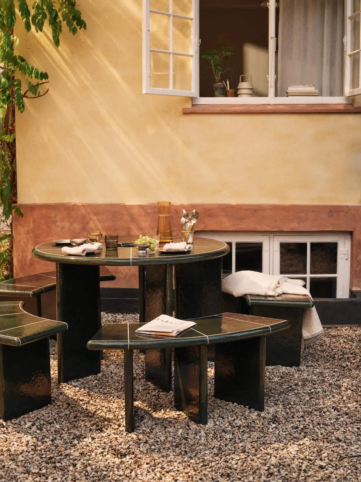 Deya Curved Bench - Dark Green, Fibre Concrete alternate view