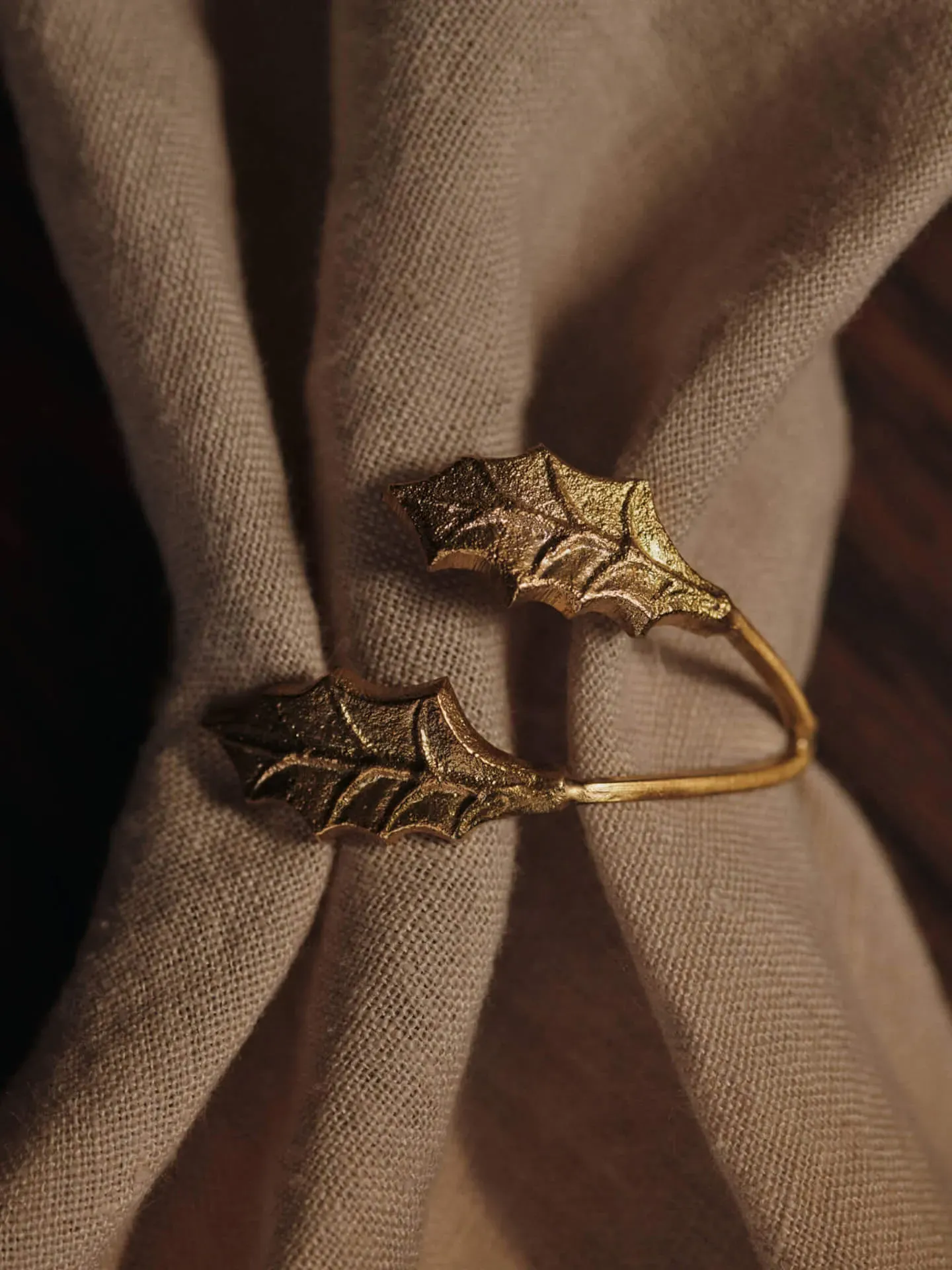 Holly Leaf Napkin Rings Set of 4 - Brass alternate view