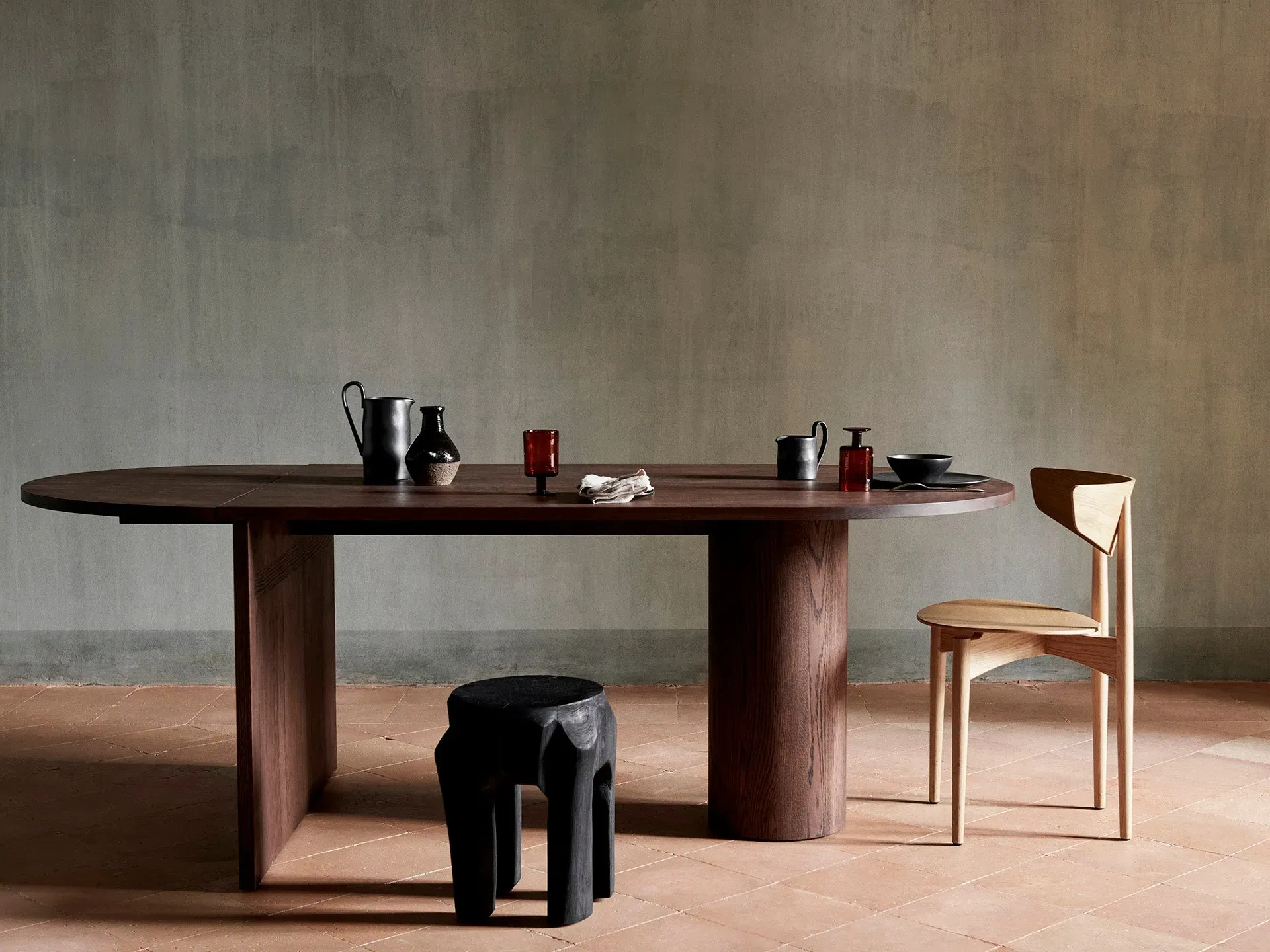 Pylo Extendable Dining Table - Dark Stained Oak alternate view