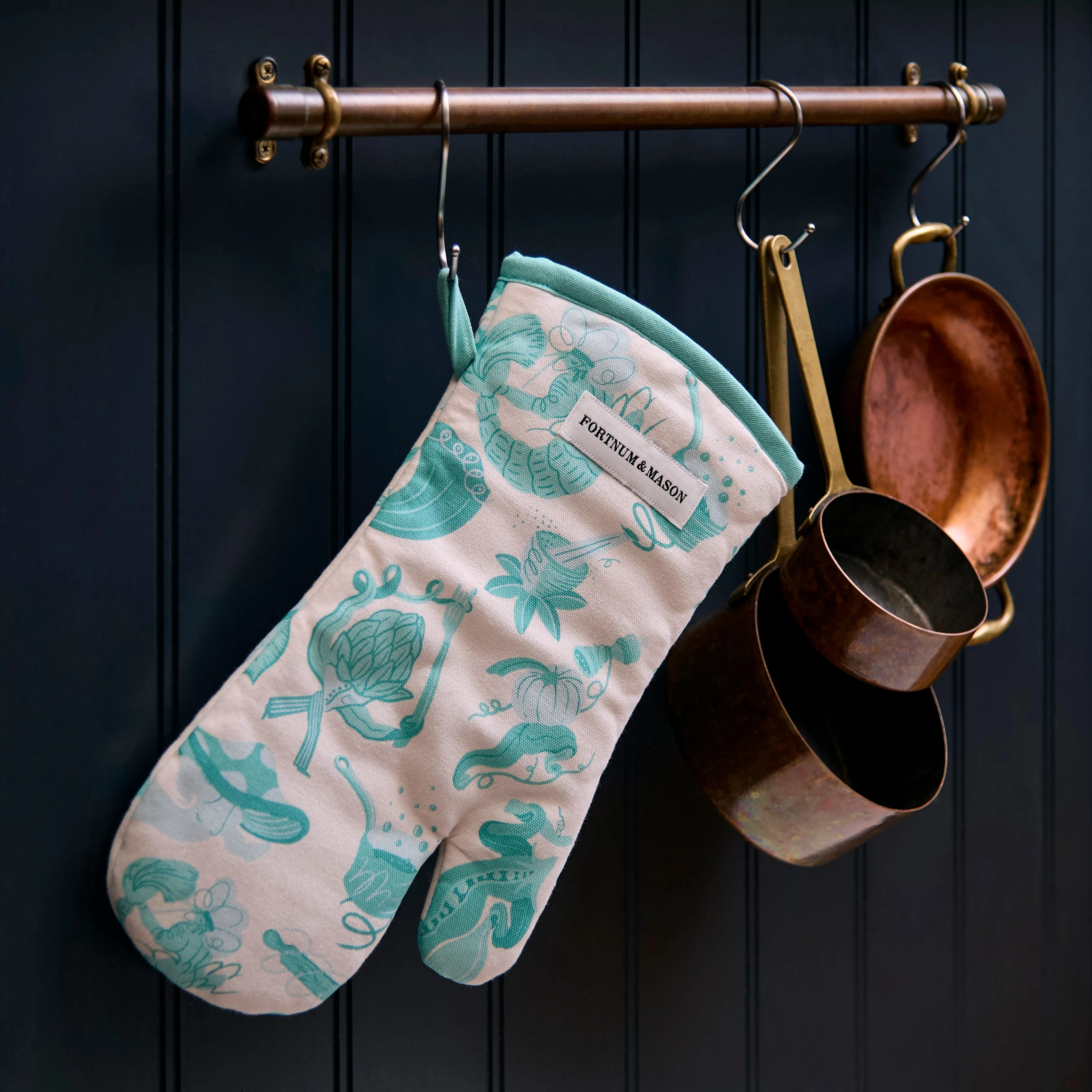 Fortnum's Kitchen Oven Mitt - Eau de Nil, Cotton product