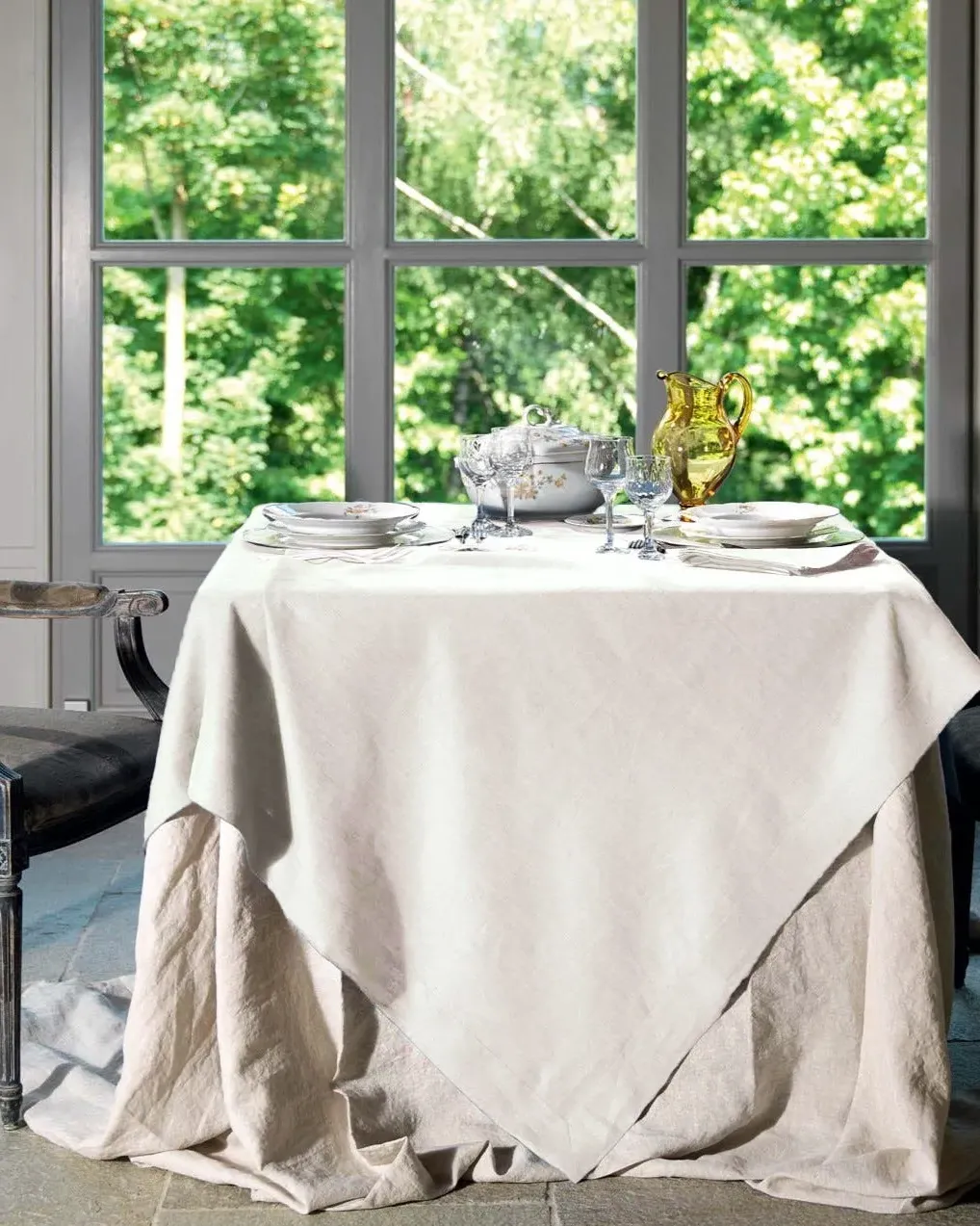 Tessitura Toscana Telerie Tiziano Tablecloth & 12 Napkin Set - Cream, Linen product