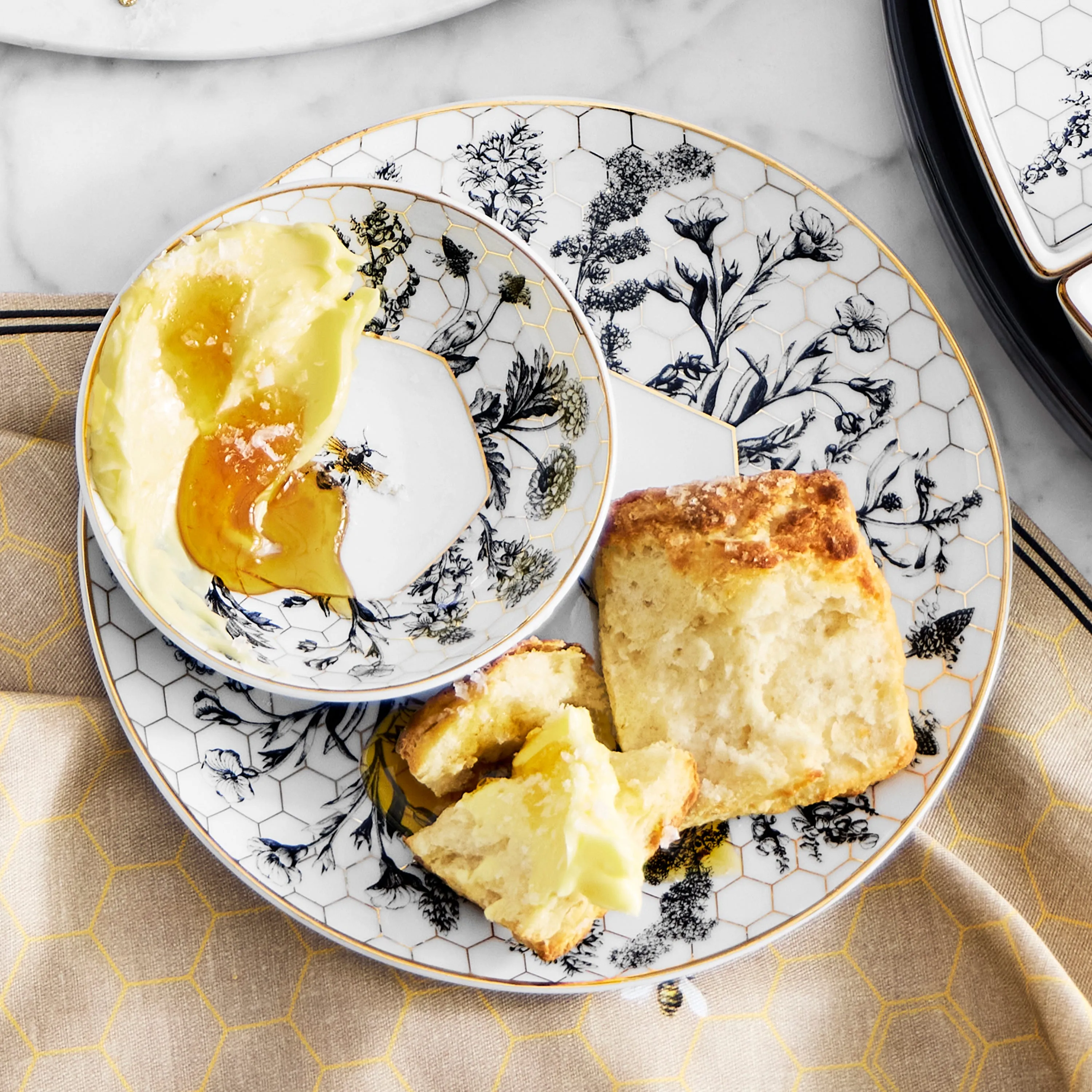 Honeycomb Bee Dipping Bowl Set of 4 - Porcelain product