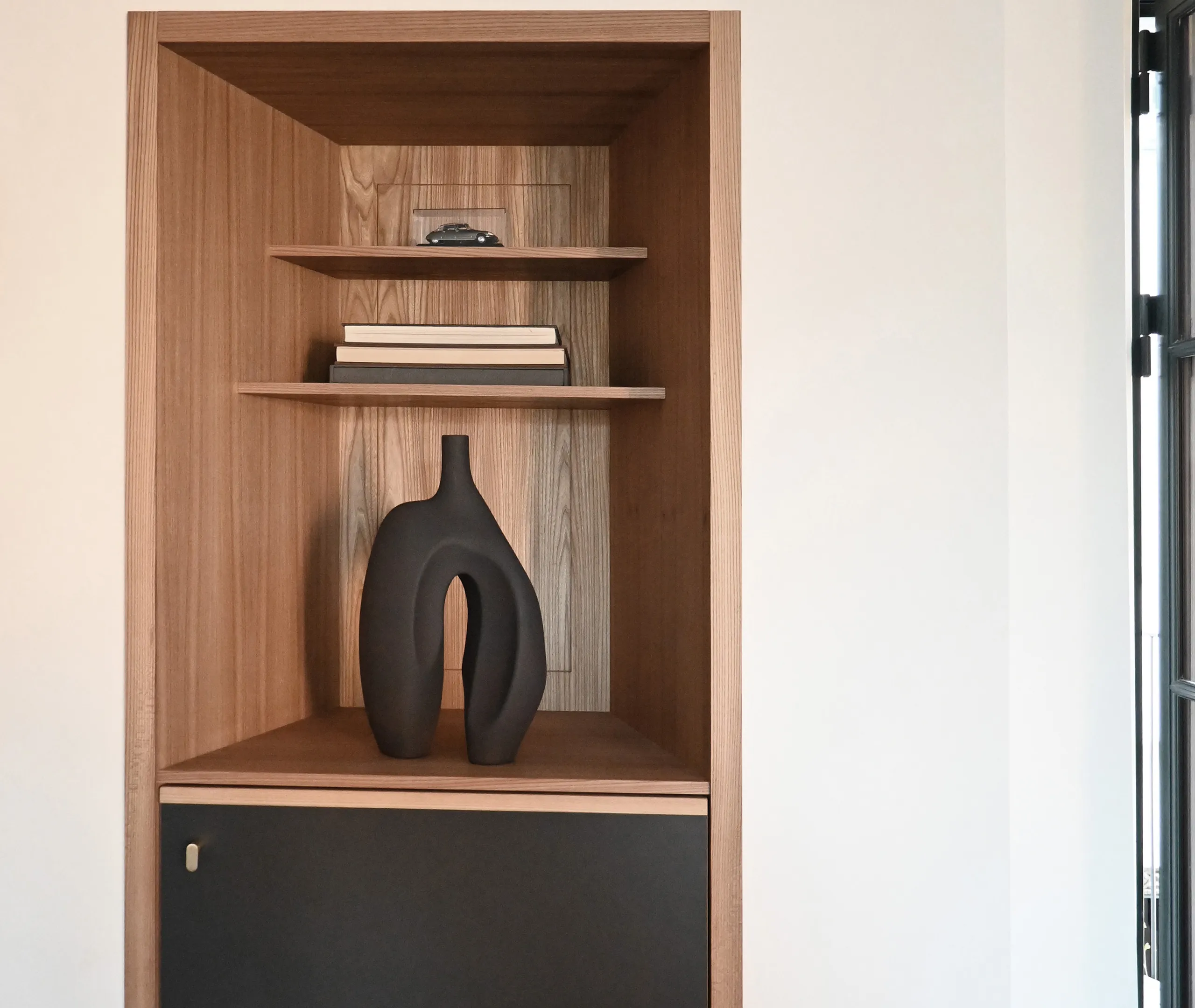 101 Copenhagen Ni Medium Vase - Coffee