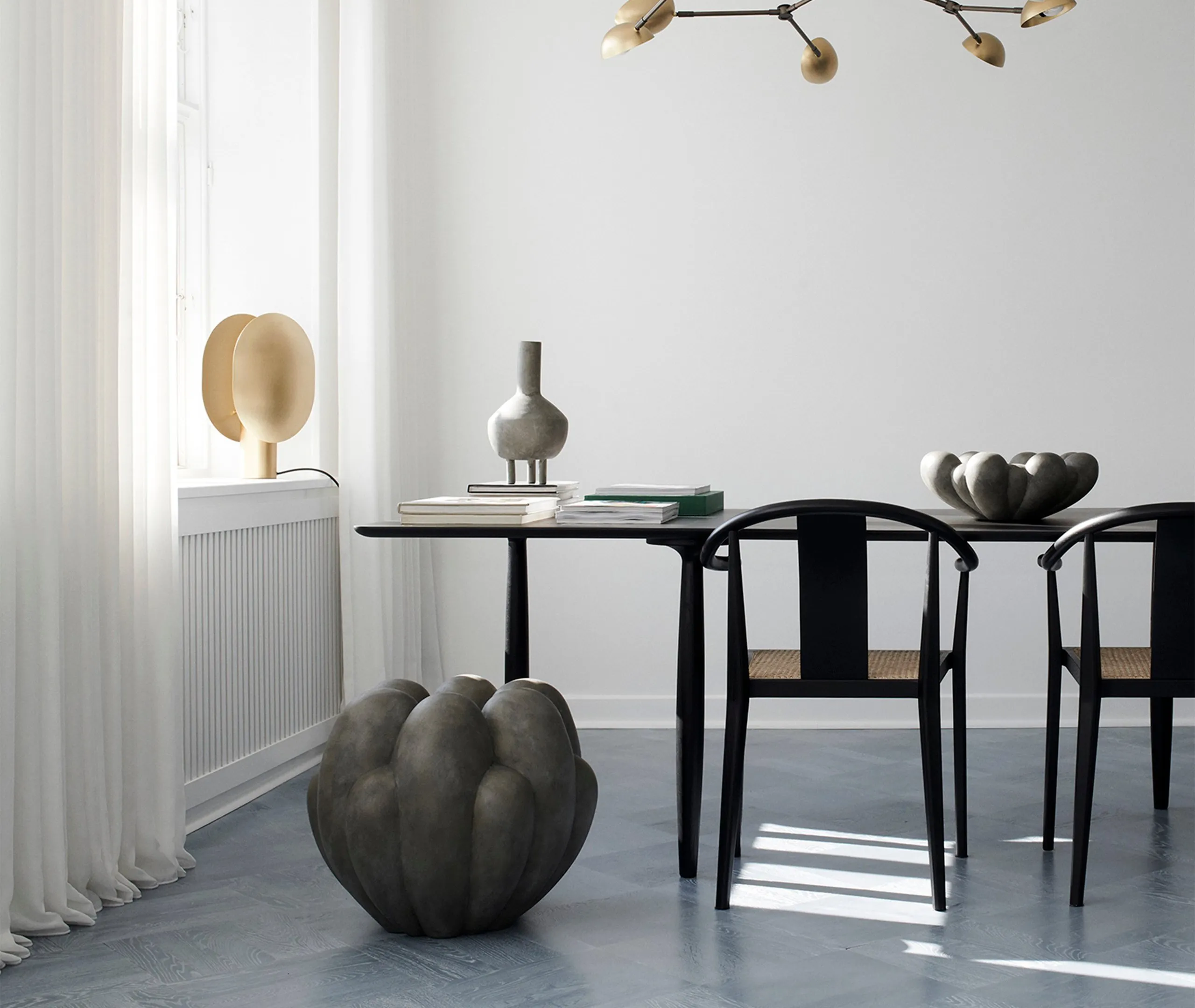 Big Sculptural Vase with Curves - Dark Grey, Concrete