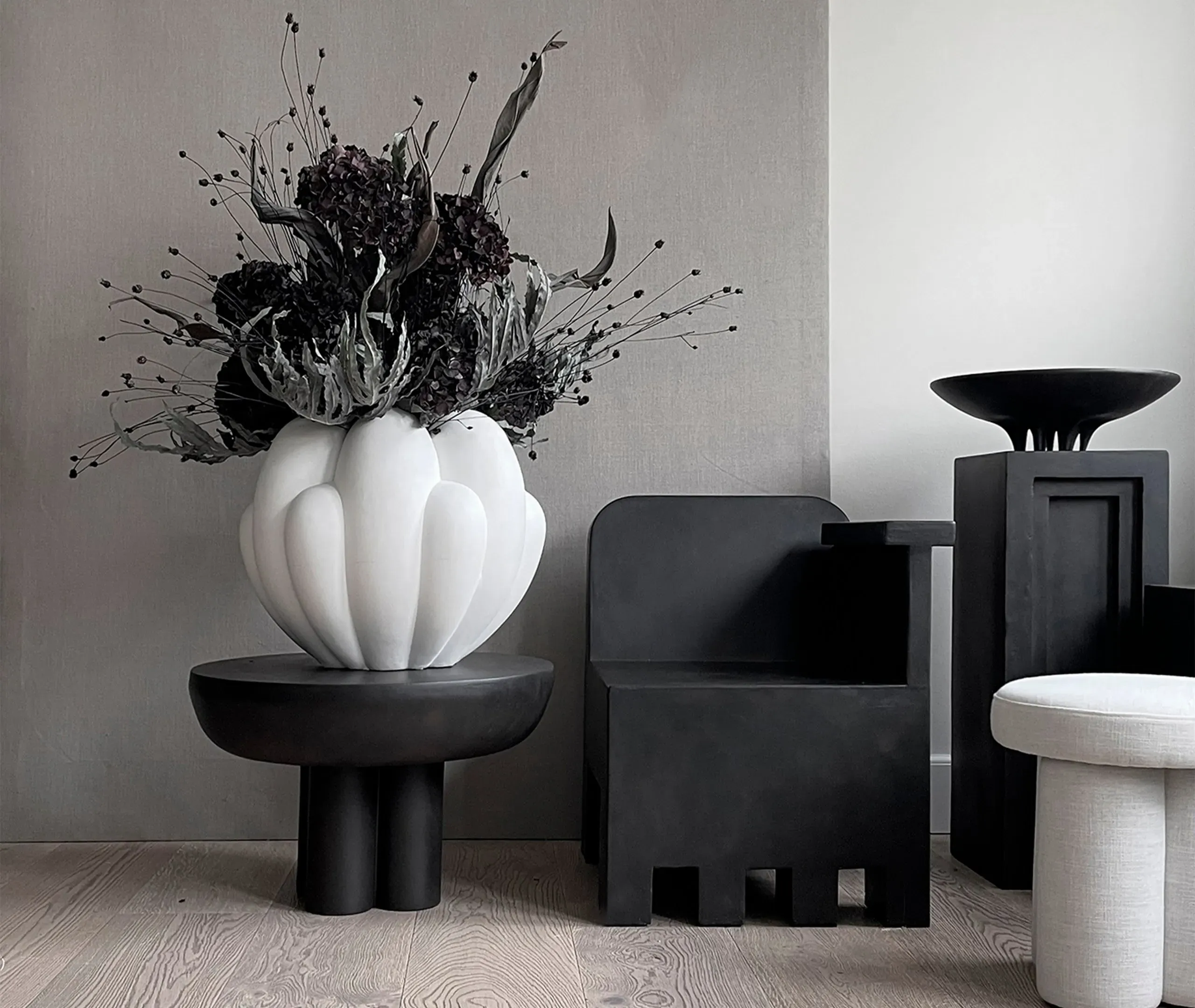 Big Sculptural Vase with Curves - White, Concrete