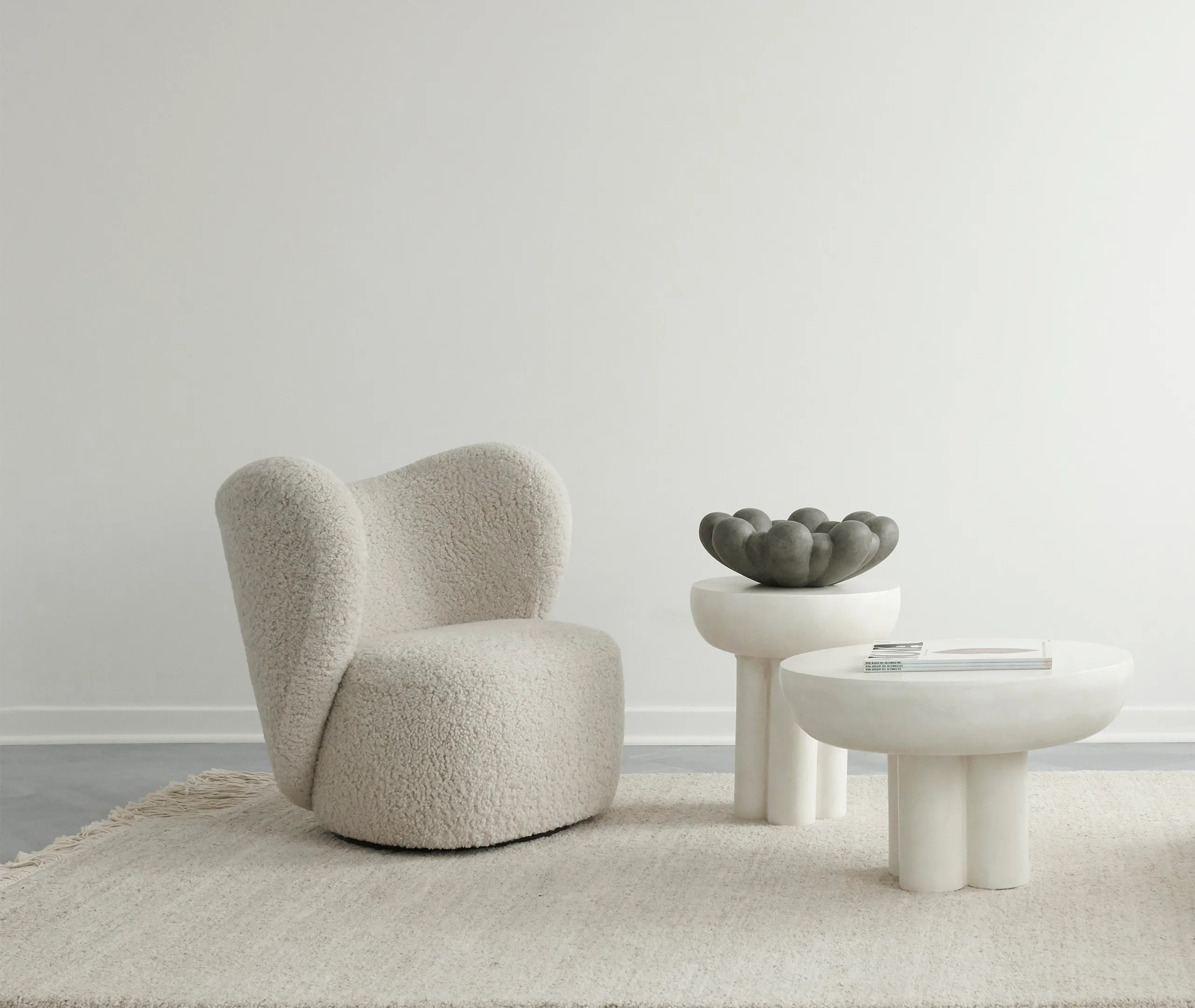 Crown Tall Table - White, Fibre Concrete