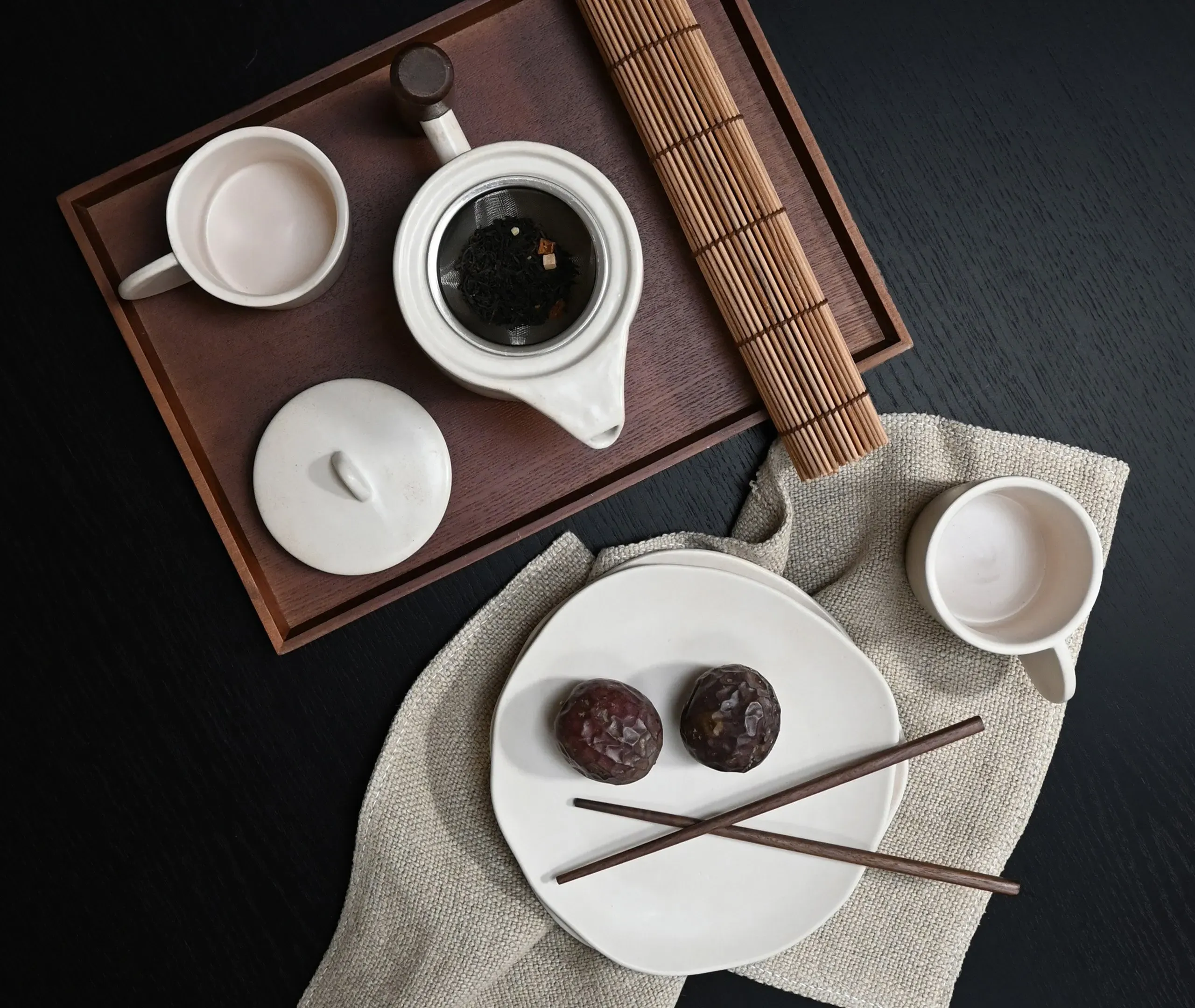 Native Tea Set with Wooden Handle - Birch