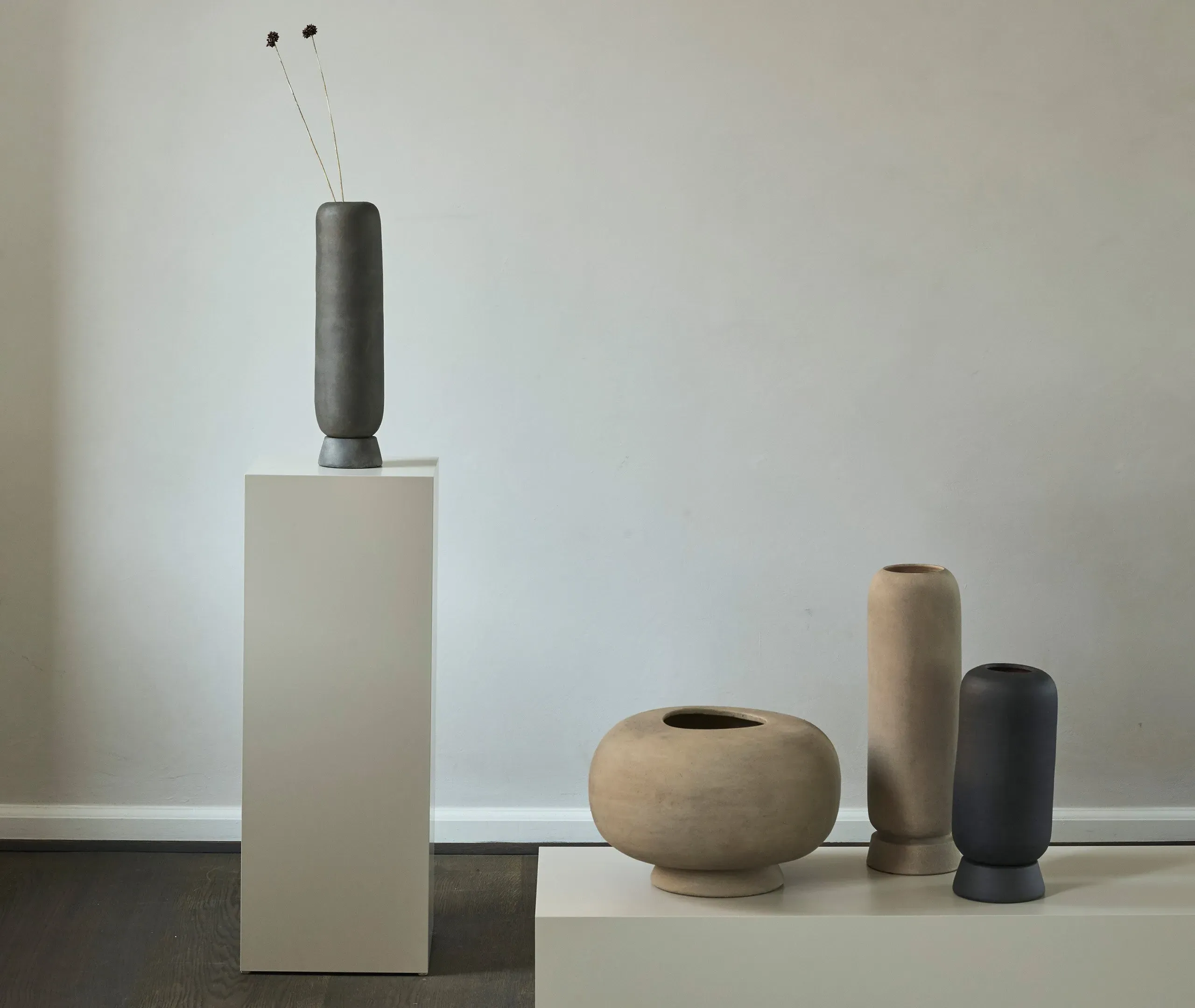 Tall Kabin Vase with Pedestal - Dark Grey, Ceramic