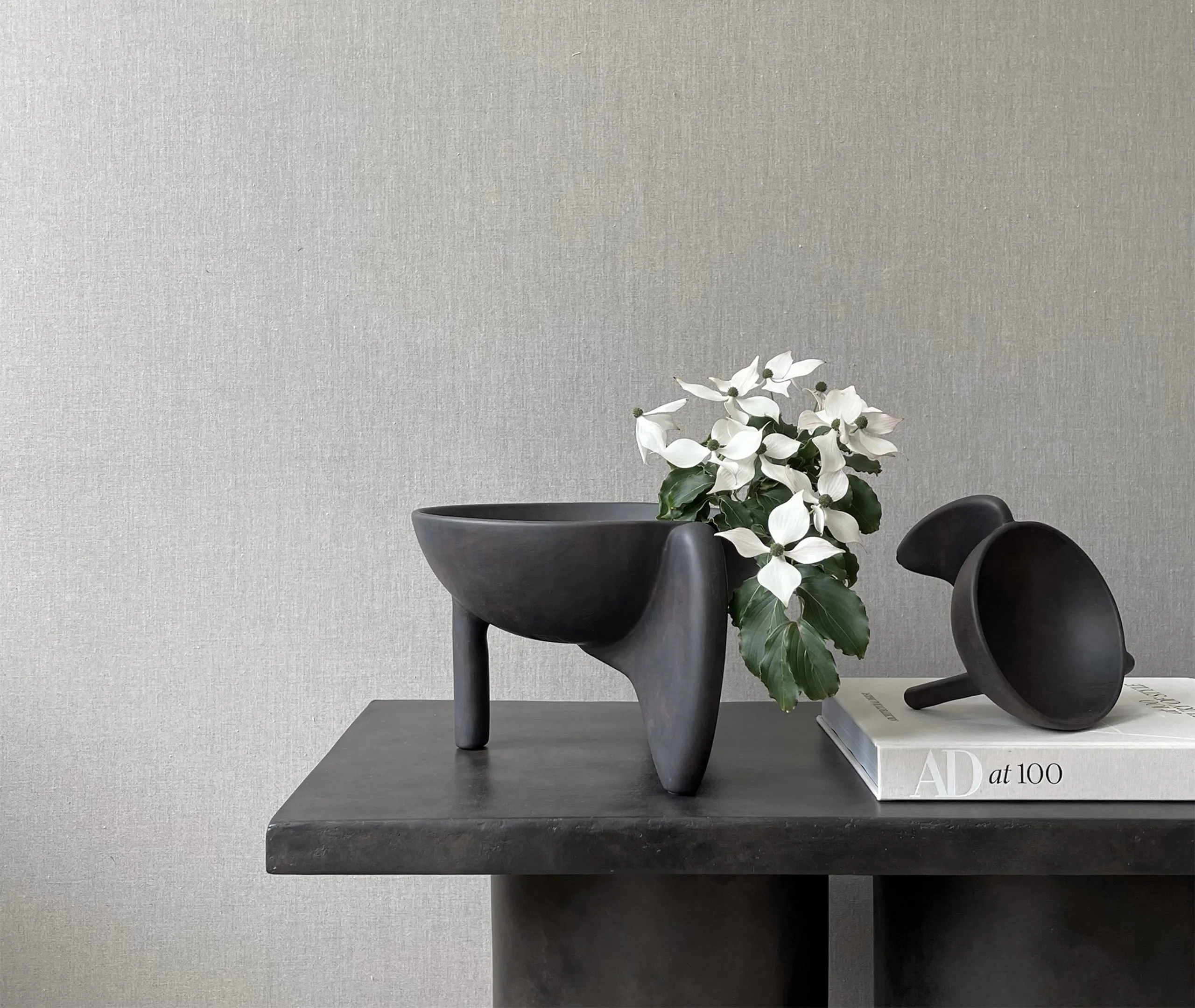 Wing Bowl Big Decorative Object - Coffee, Ceramic