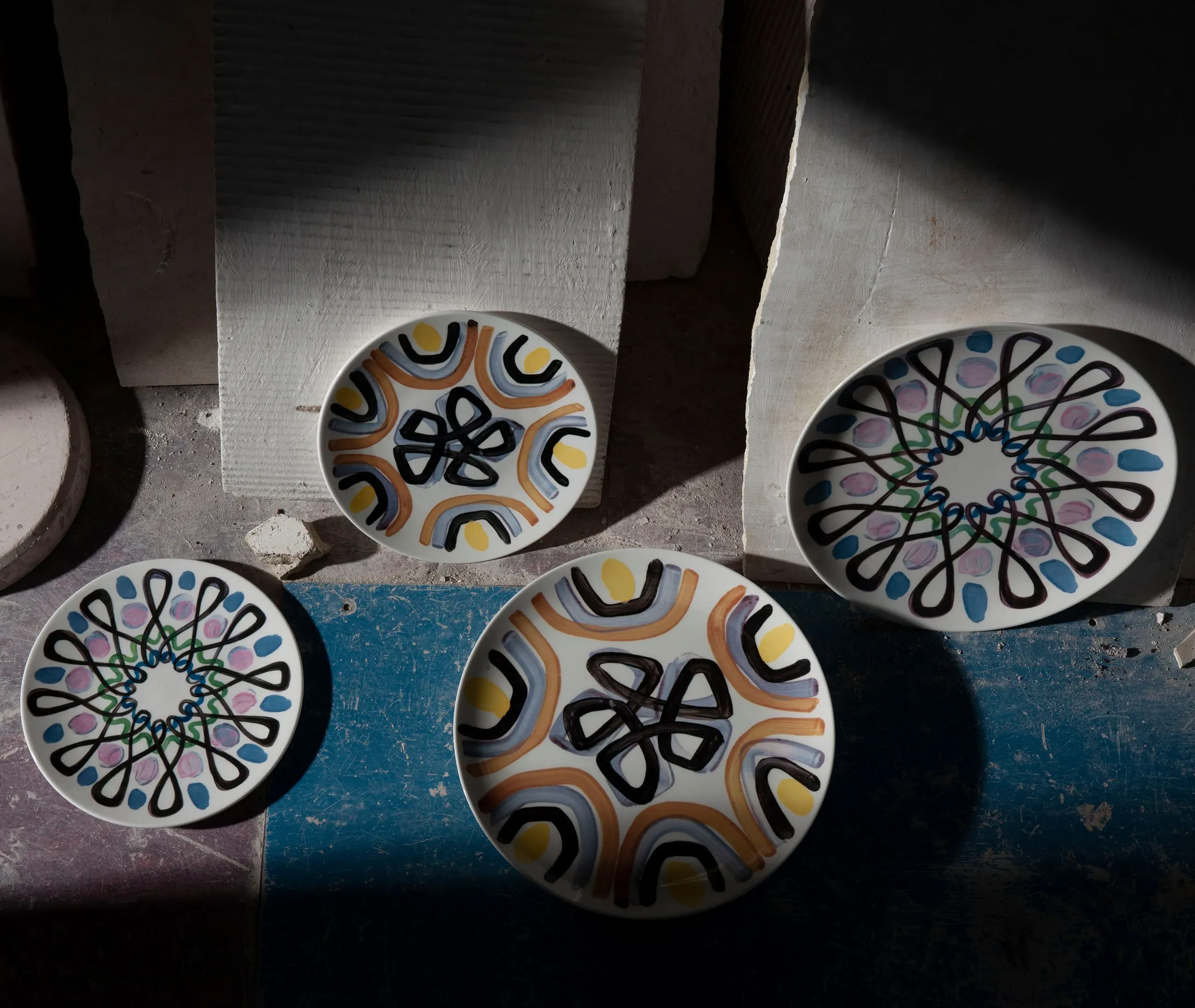 Dinner Plate with Floral Pattern - Multicolor