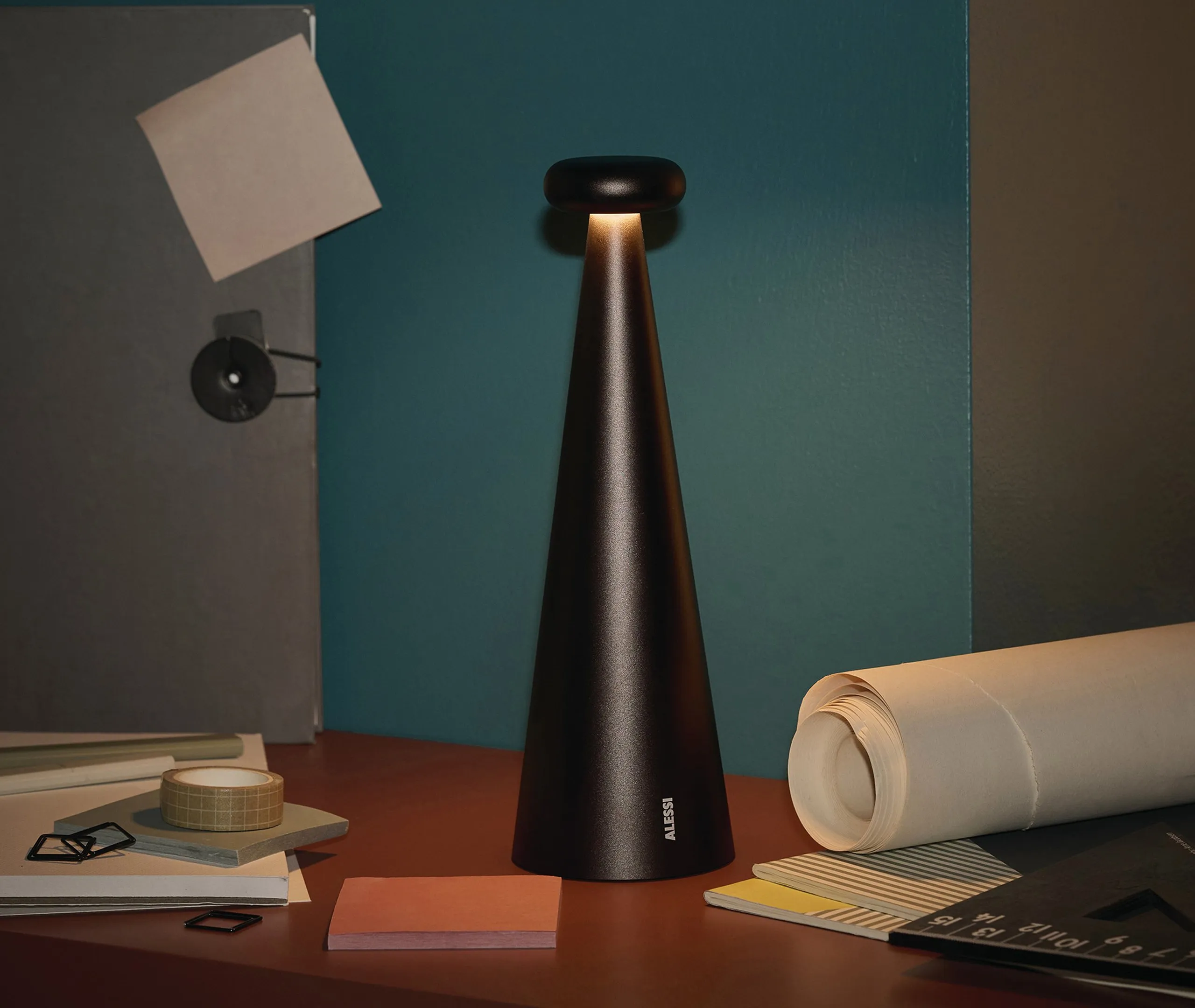 Conical Table Lamp with Touch Control - Brown