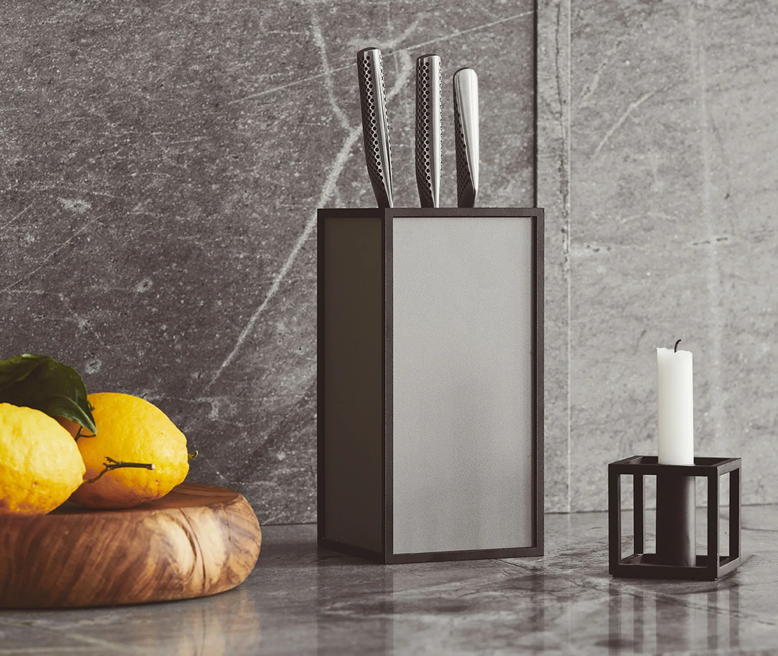 Kubus 1 Candleholder - Black