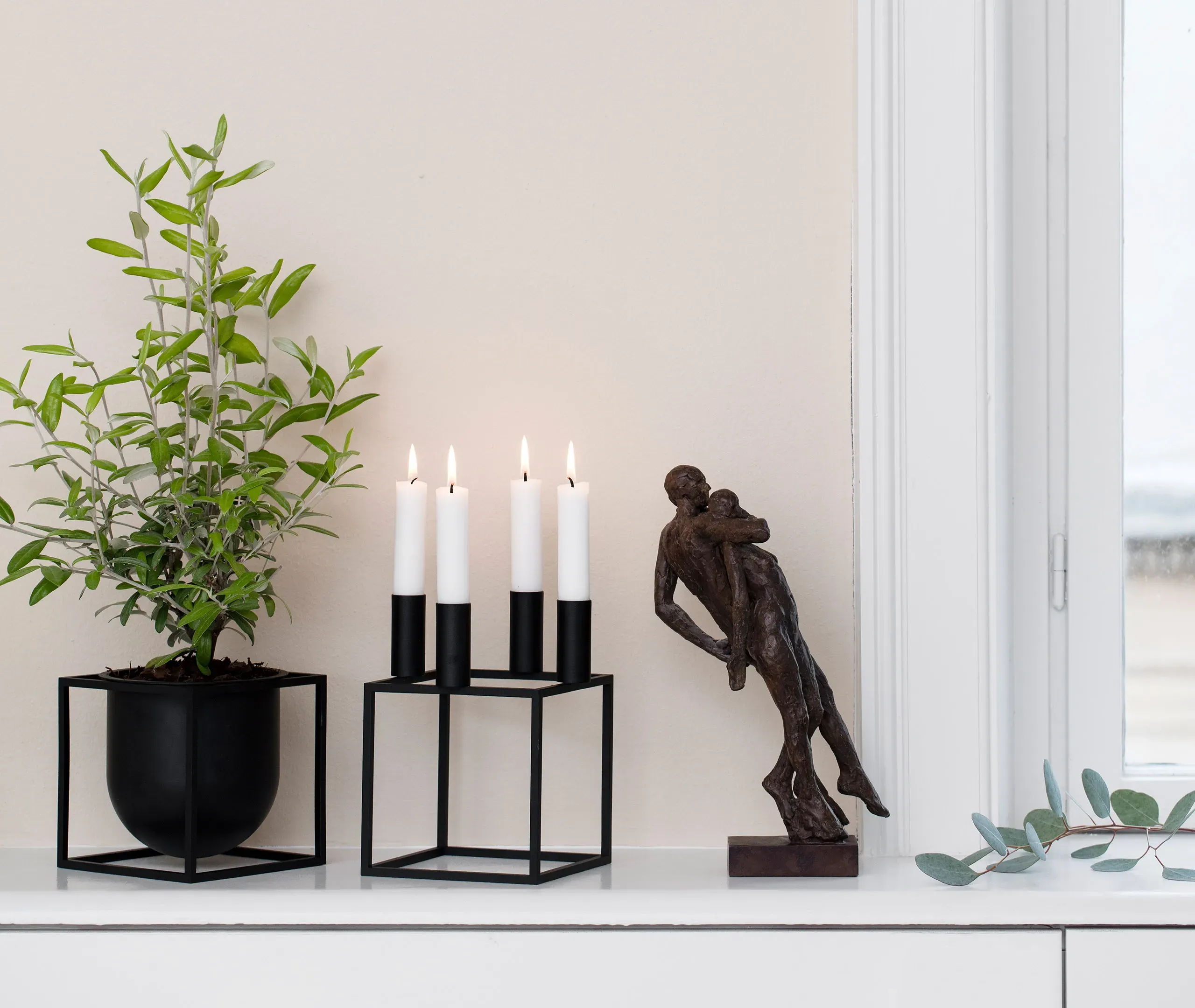 Kubus Flowerpot 14 Container - Black