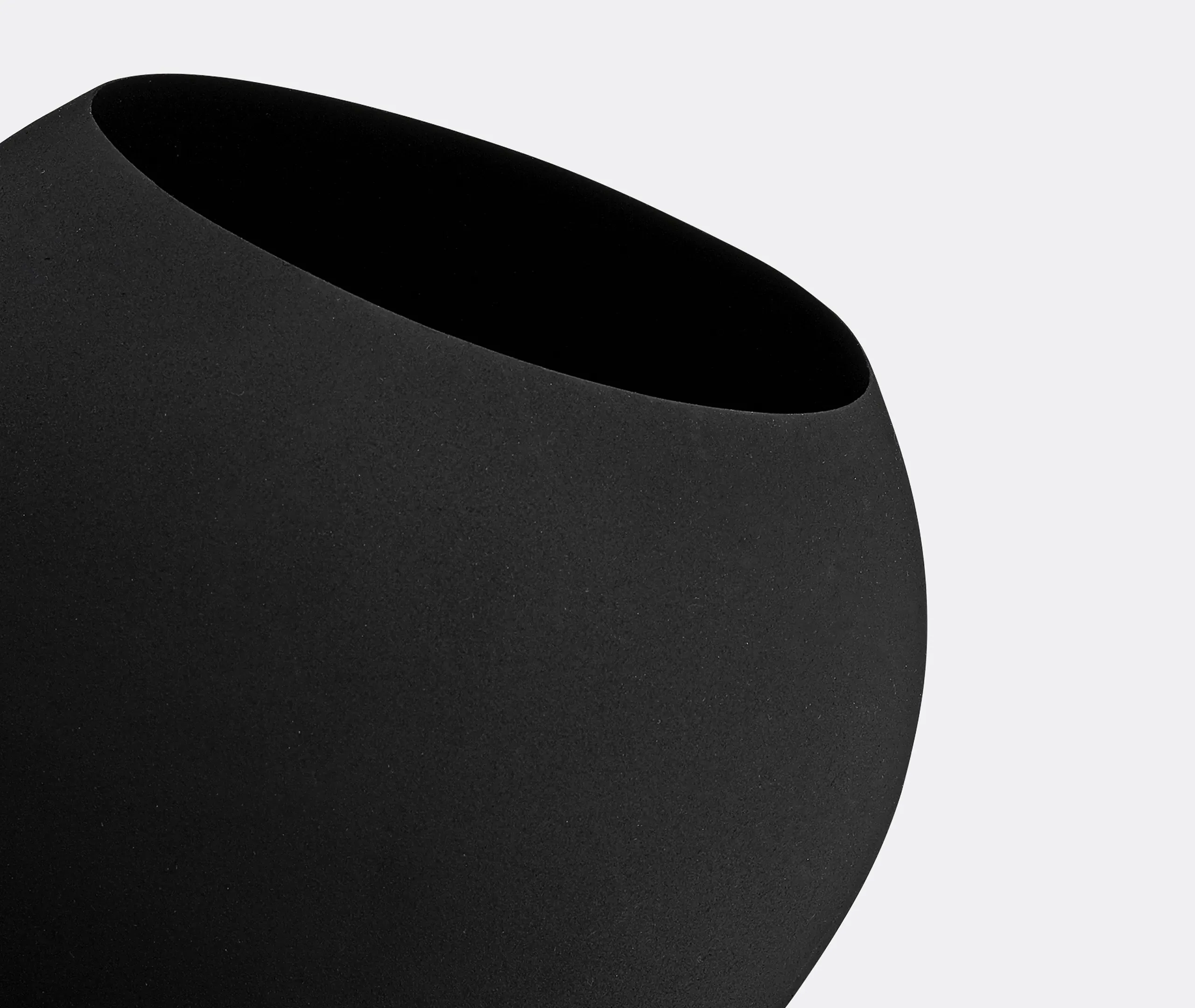 Globe Small Flowerpot - Black, Gold Stand alternate view