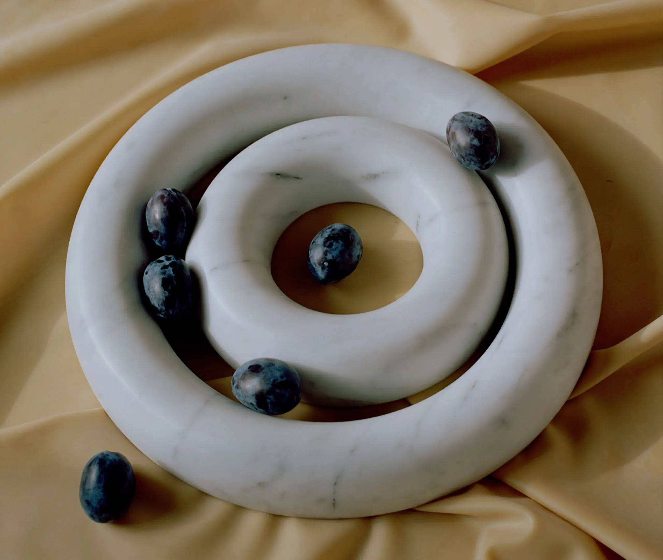 Marmo Donuts Medium Decorative Object - White, Marble