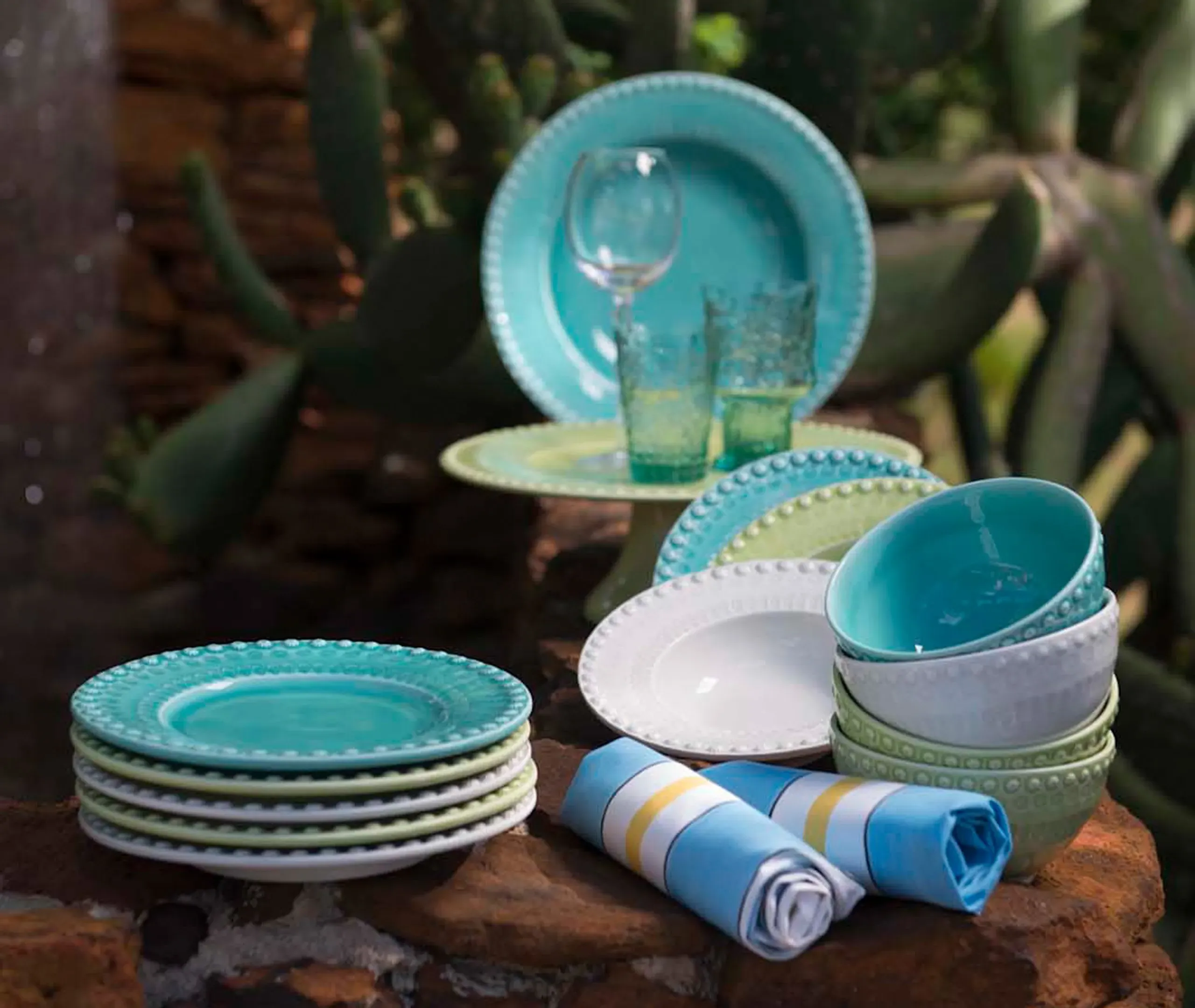 4-Piece Dessert Plate Set - Turquoise, Earthenware