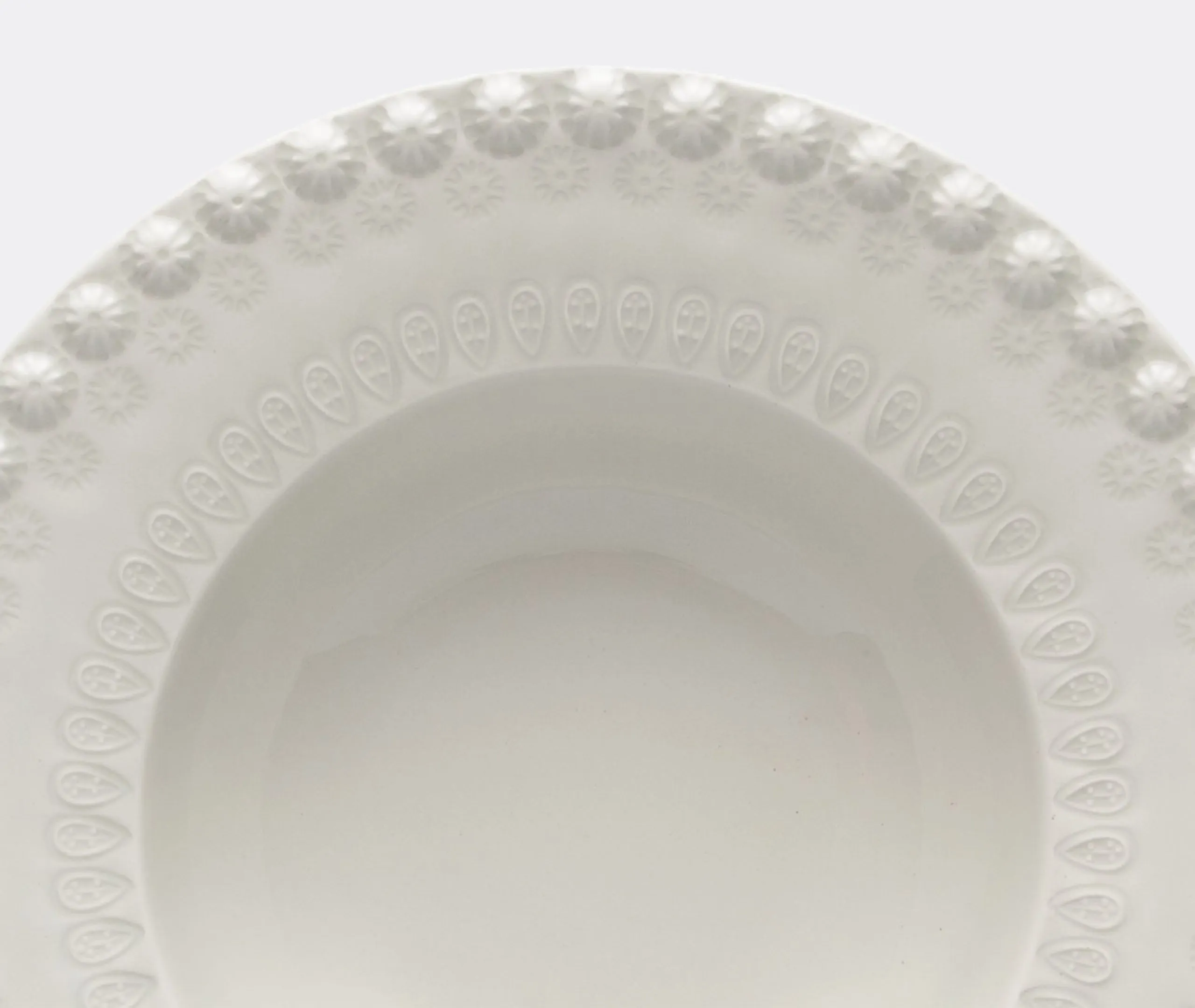 Fantasia Soup Plate Set of Four - Ivory, Earthenware