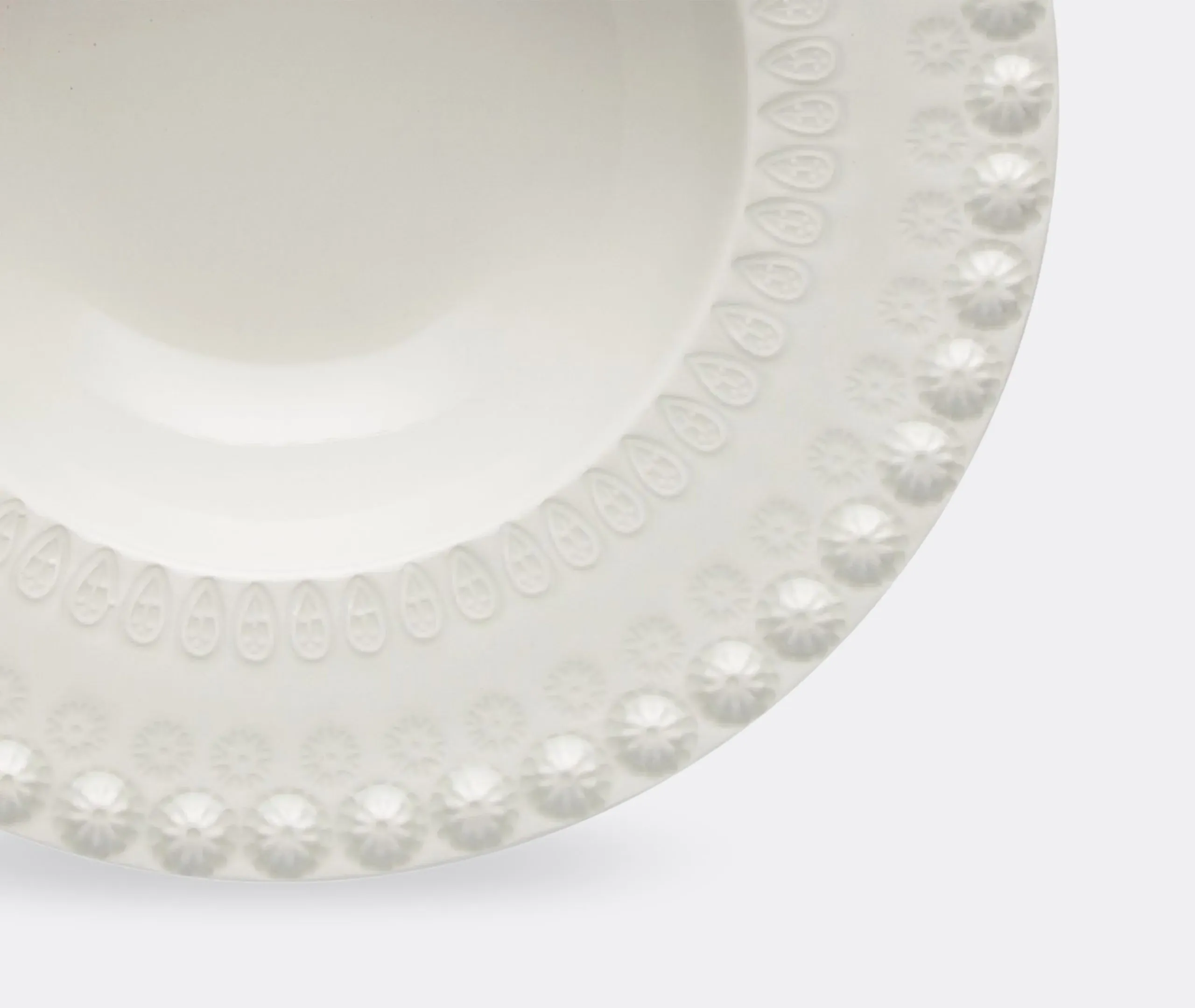 Fantasia Soup Plate Set of Four - Ivory, Earthenware