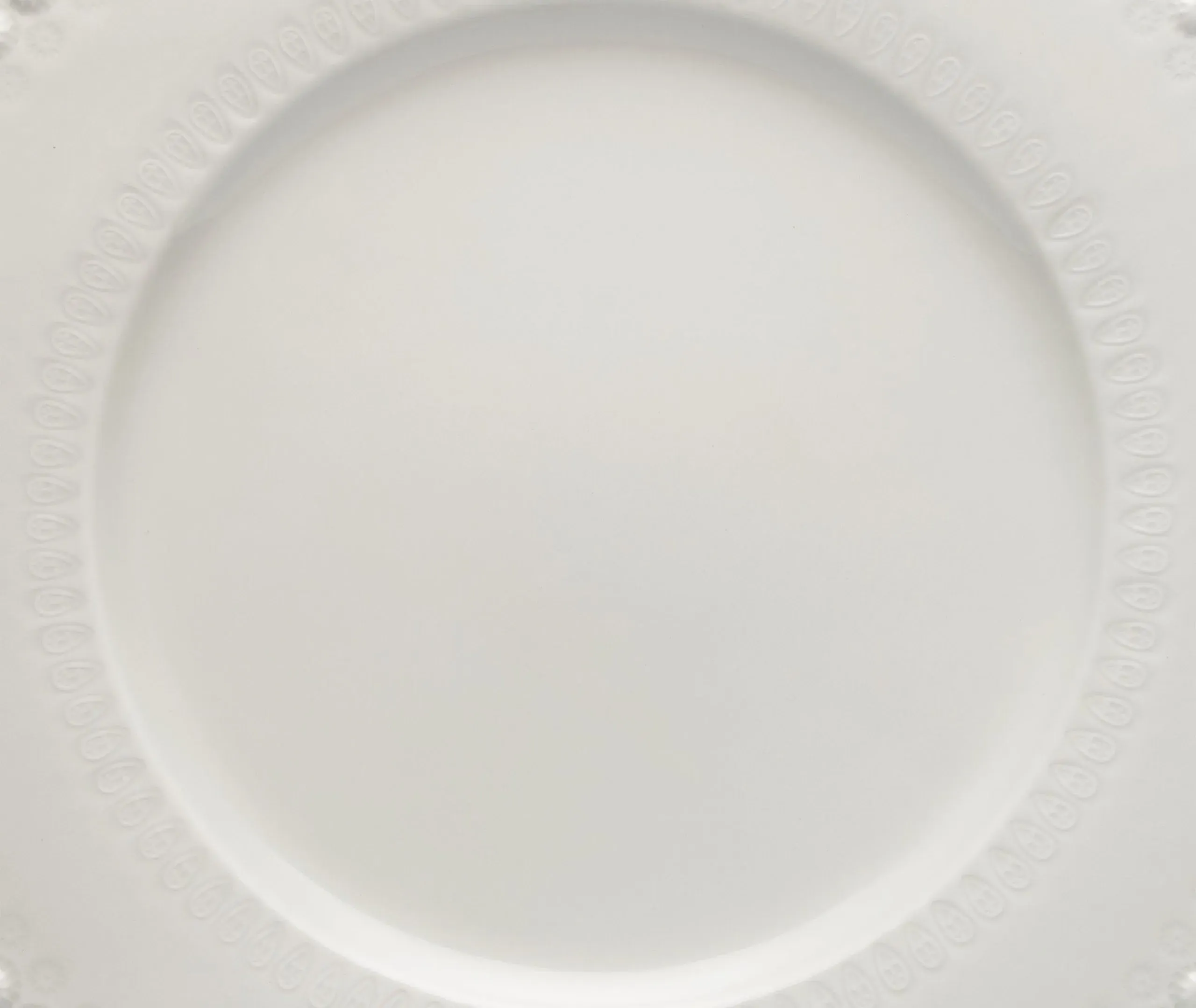 Set of 2 Charger Plates - Ivory, Earthenware