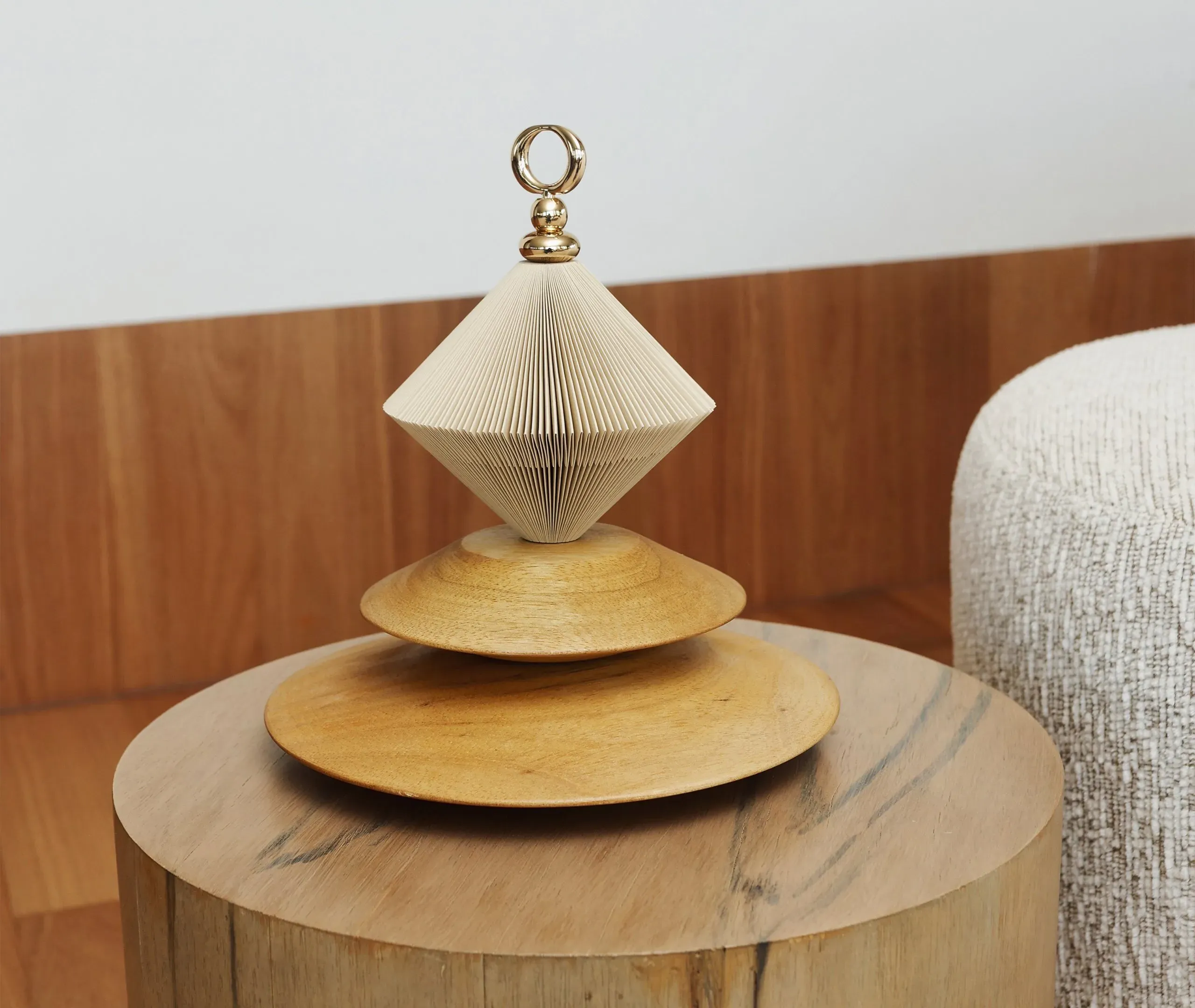 Pião Decorative Sculpture - Off White, Paper