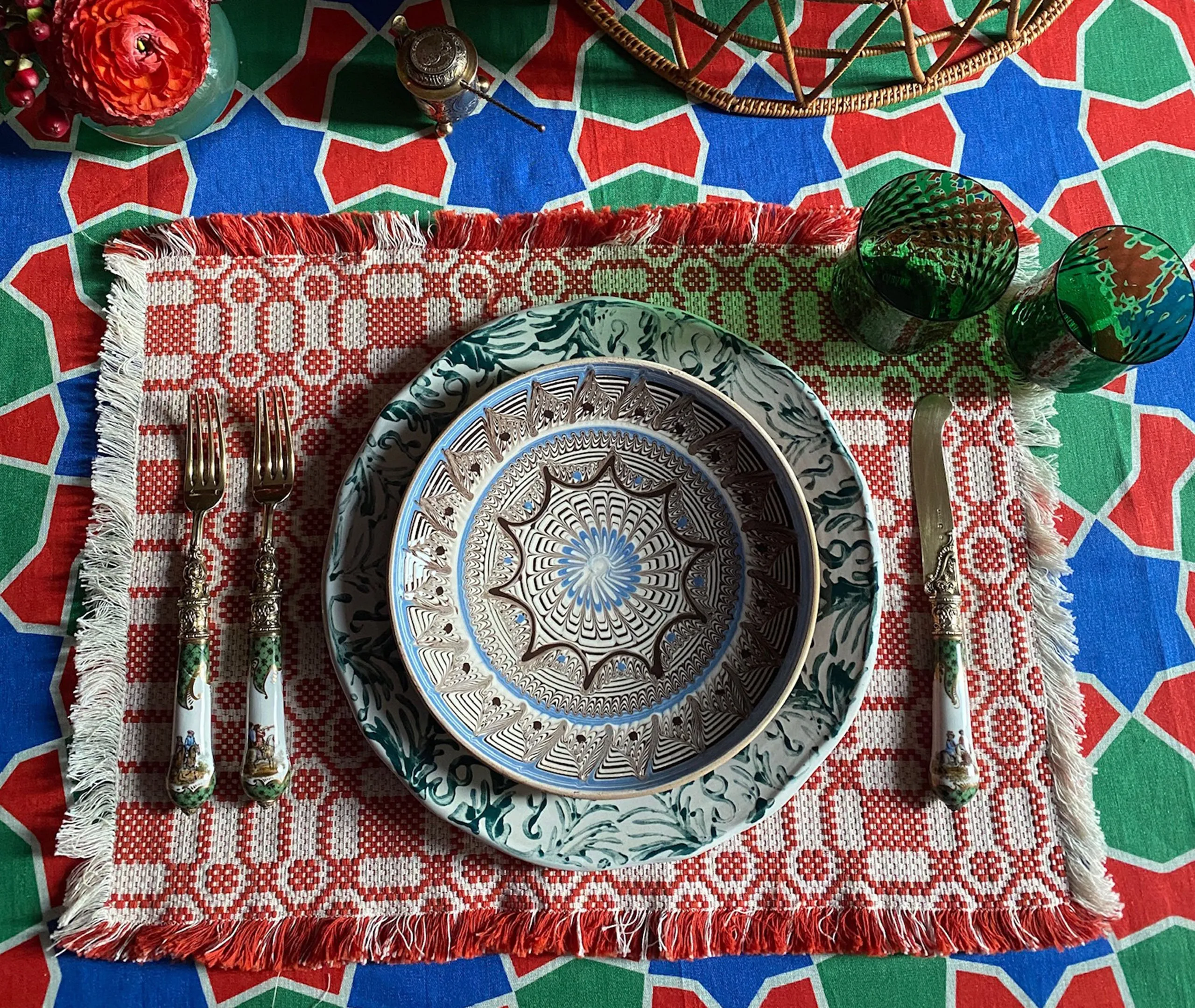 Decorative Plate with Sunburst Pattern - Blue