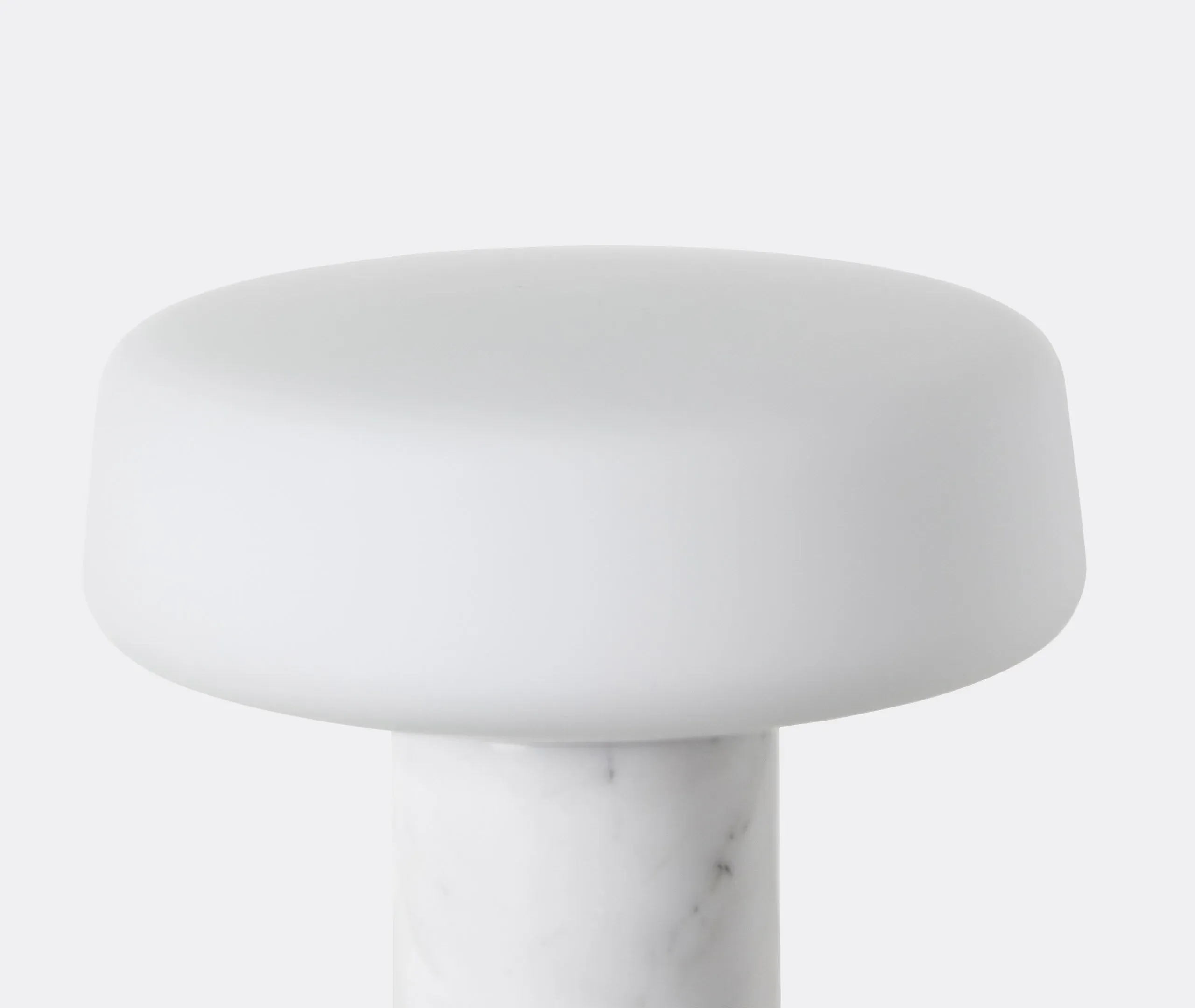 Solid Large Table Light EU Plug - Carrara Marble