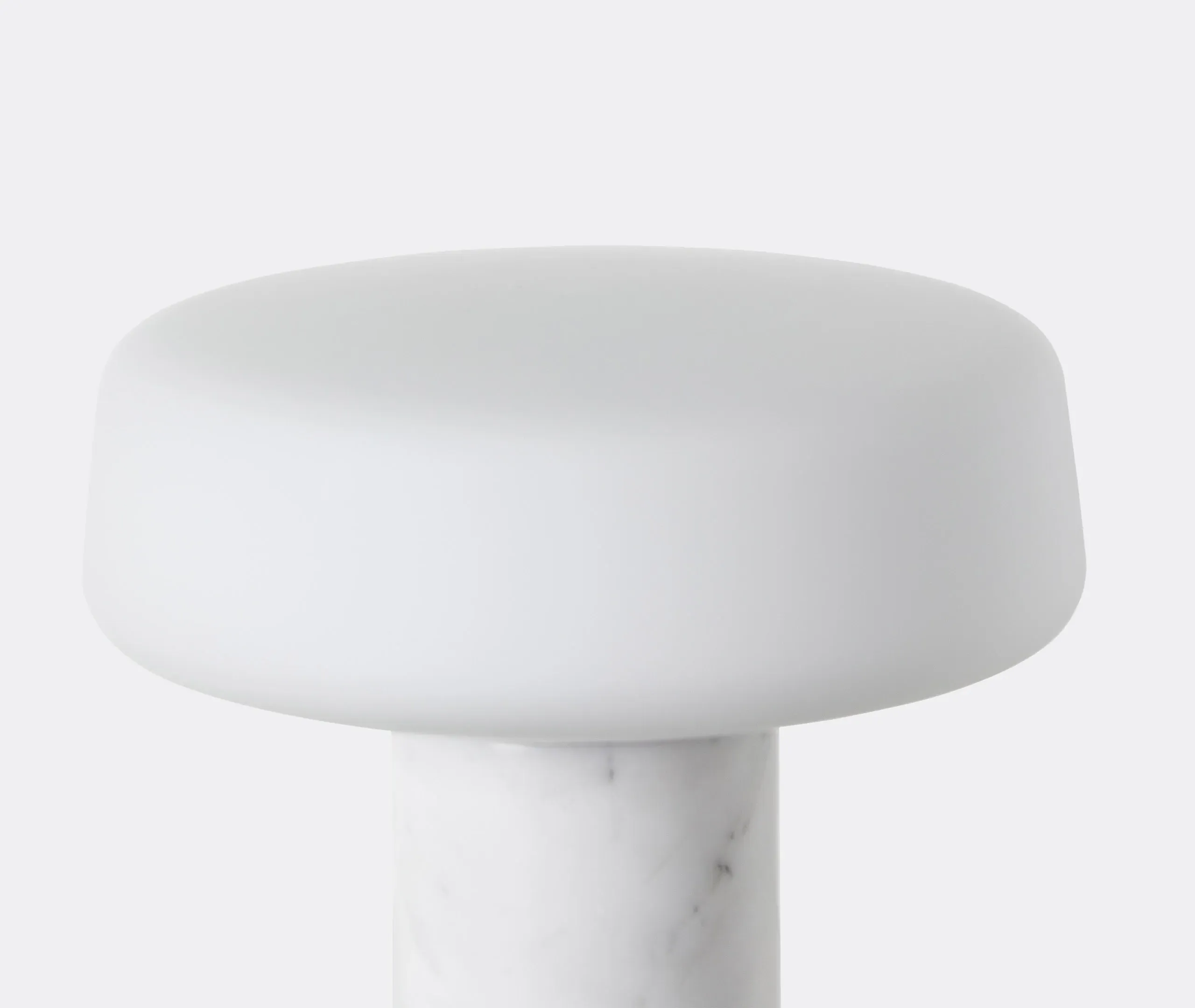 Solid Small Table Light EU Plug - Carrara Marble